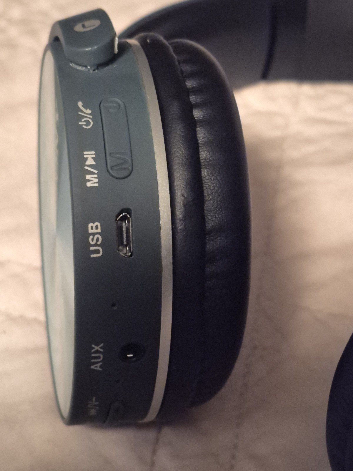 Sony MDR-XB950BT? Bass Boost Bluetooth Wireless Headphones Over-Ear Micro USB