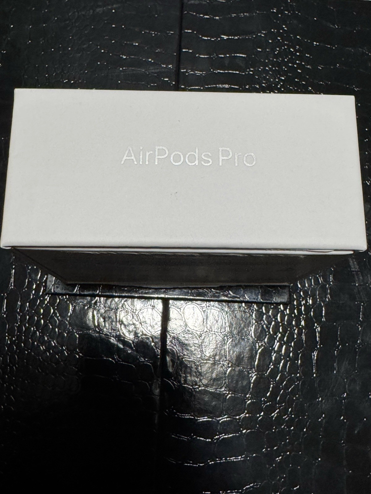 Apple Airpods Pro 3 Wireless Active Noise Cancelling Earbuds