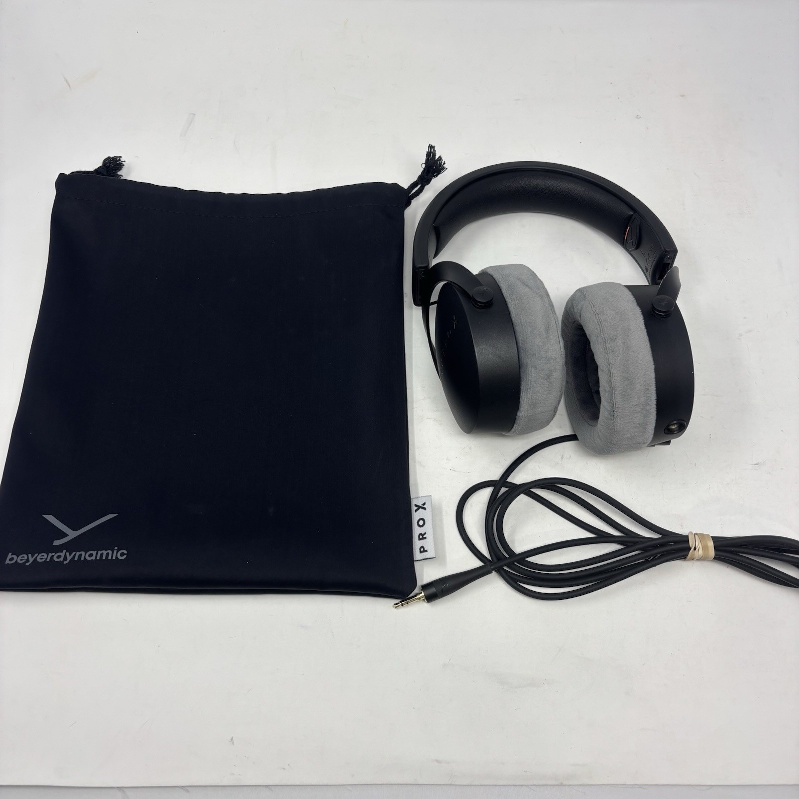 Beyerdynamic DT 700 PRO X Closed Back Wired Studio Headphones Gaming Black Grey