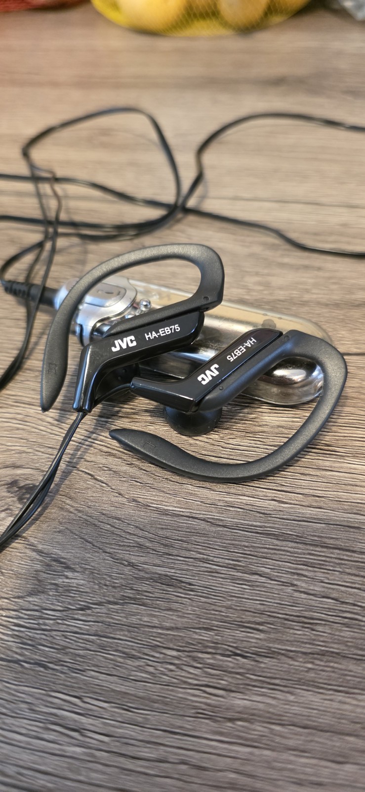 JVC HA-EB75 Sport Stereo Over-the-Ear Wired Earphones Adjustable Black Vintage