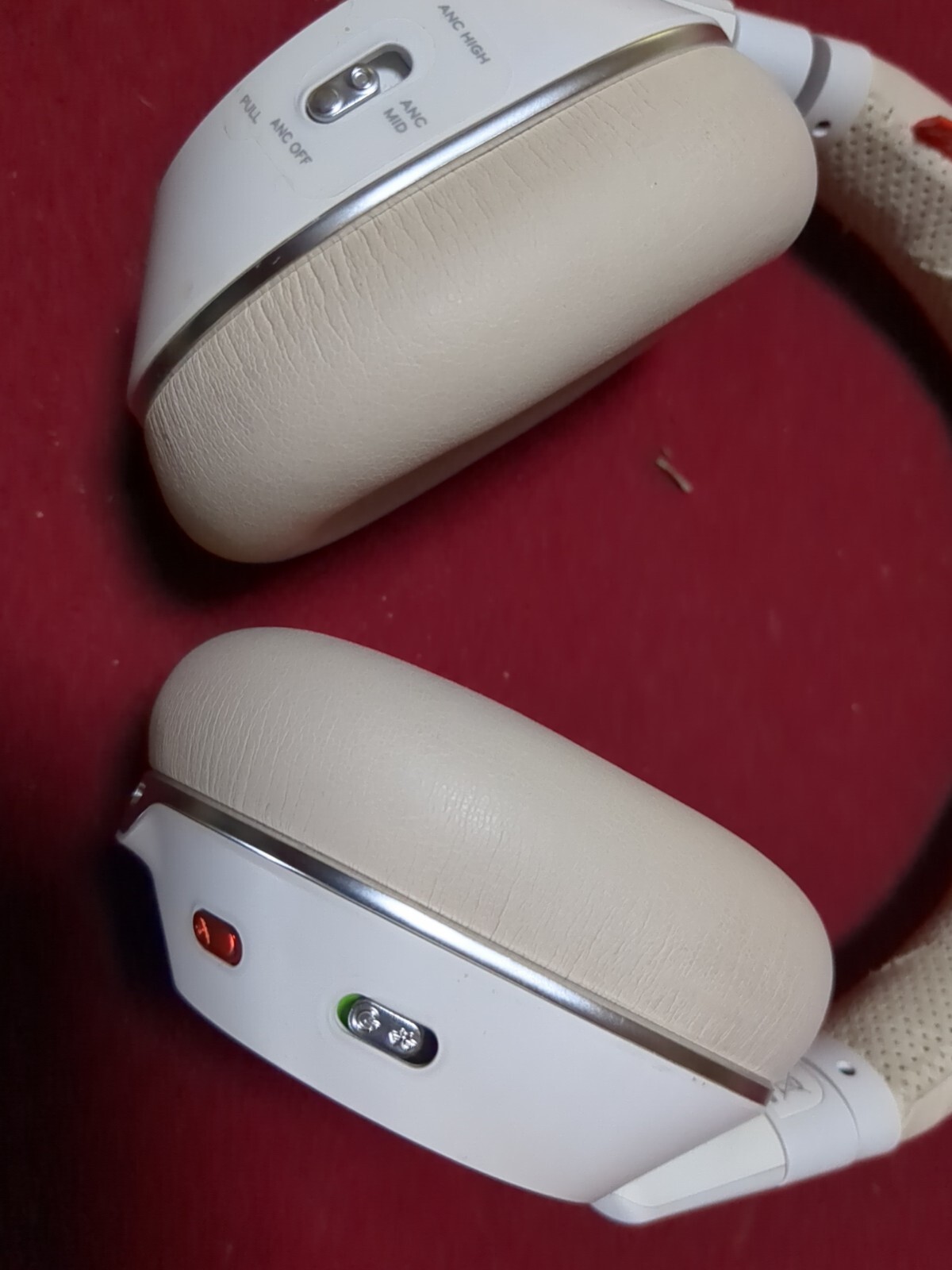 Plantronics PLT B8200 AHK9 Bluetooth Wireless Headset