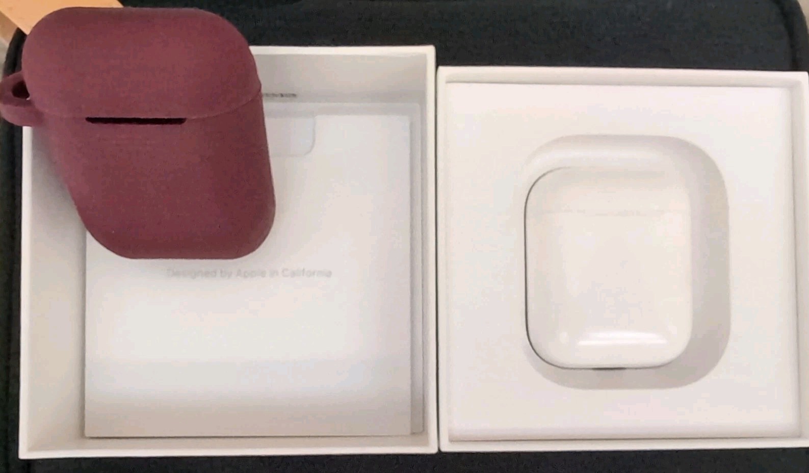 Apple iPod Shuffle 1st Gen & AirPods (1st Gen) Charging Stand + Case Cover