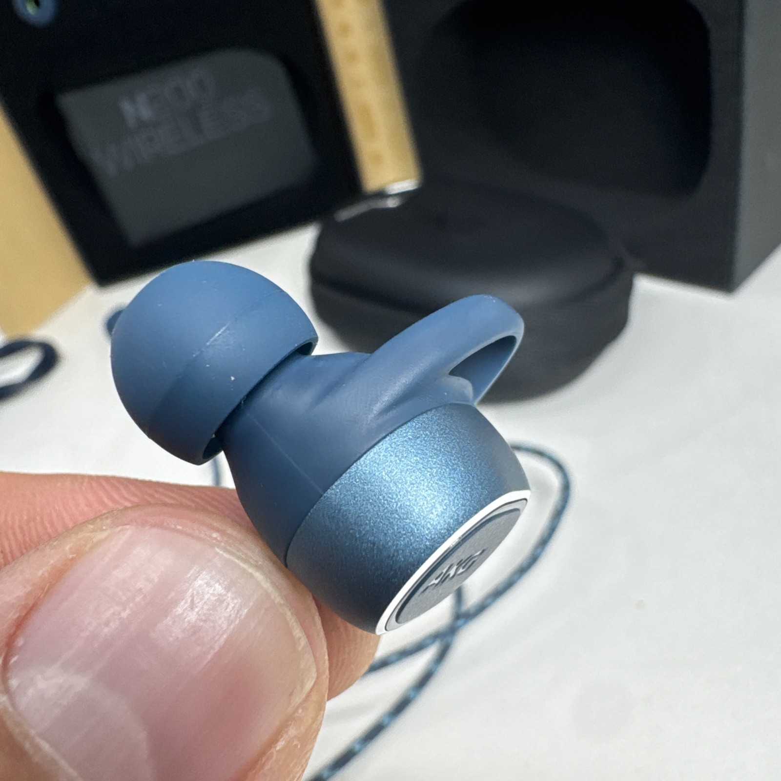AKG by HARMAN N200 Wireless In-ear Headphones Earbuds Blue – TESTED