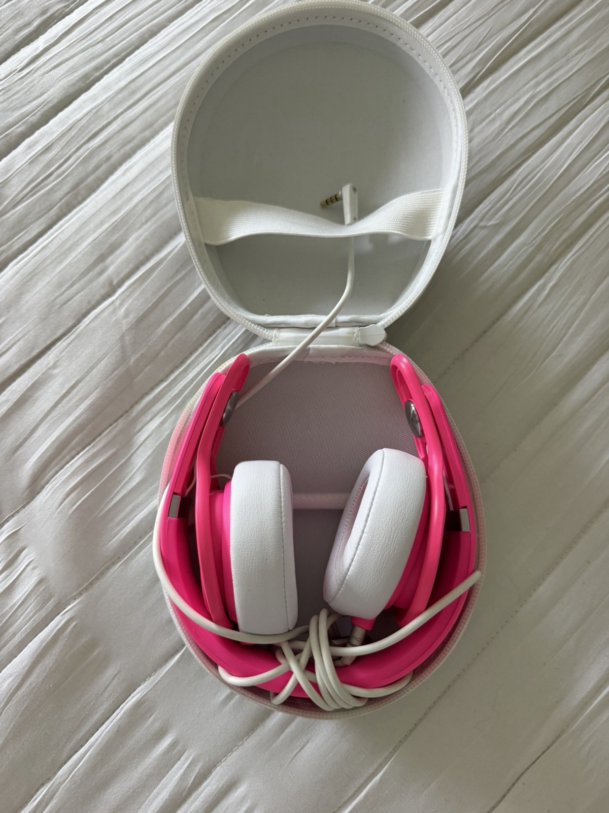 Beats by Dr. Dre MIXR Over the Head DJ Headphones – Pink