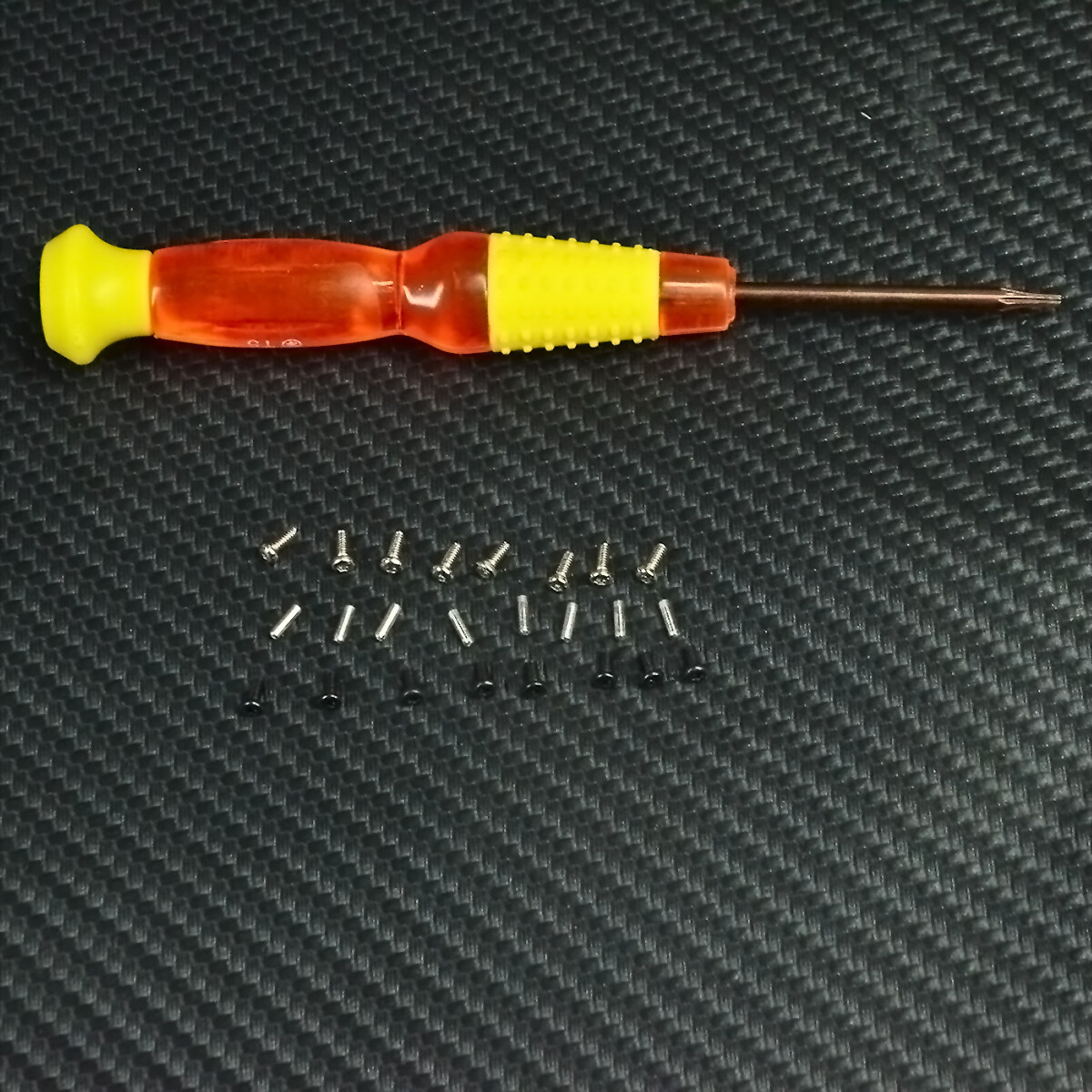 Replacement Screws/Hinge Pins Tool set for Beats by Dr Dre Studio 2.0 Headphone