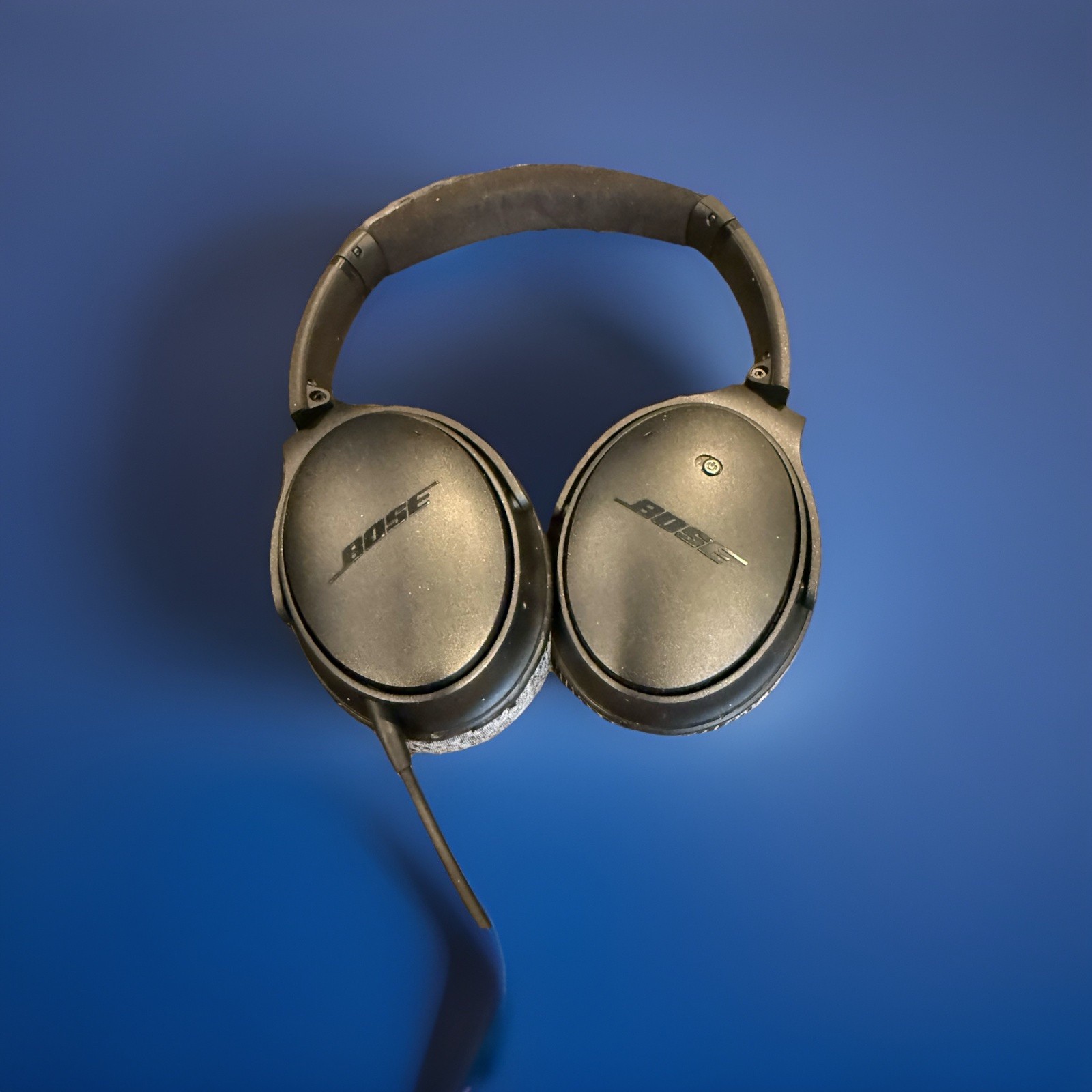 Bose Headphones QuietComfort 25 (QC25) Wired Noise Cancelling New Ear Pads