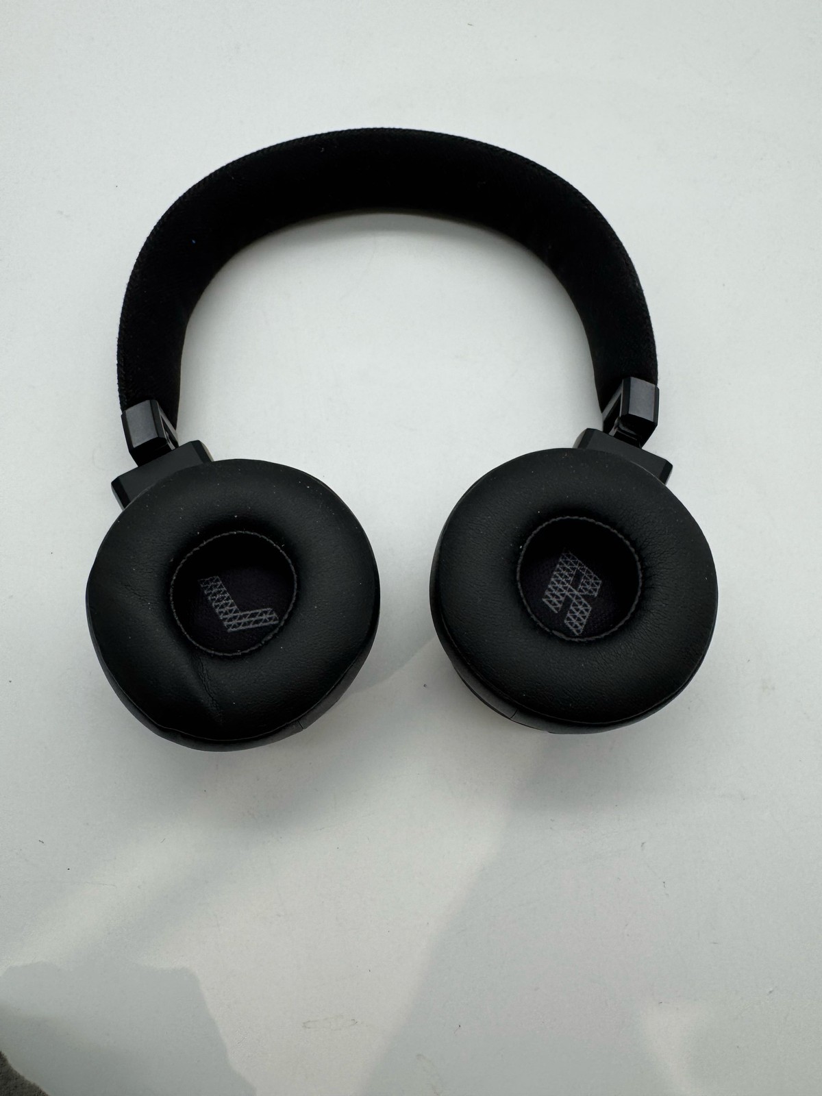 JBL Live 675NC Wireless On-Ear Headphones Noise Cancelling BT 5.3 Black (11)