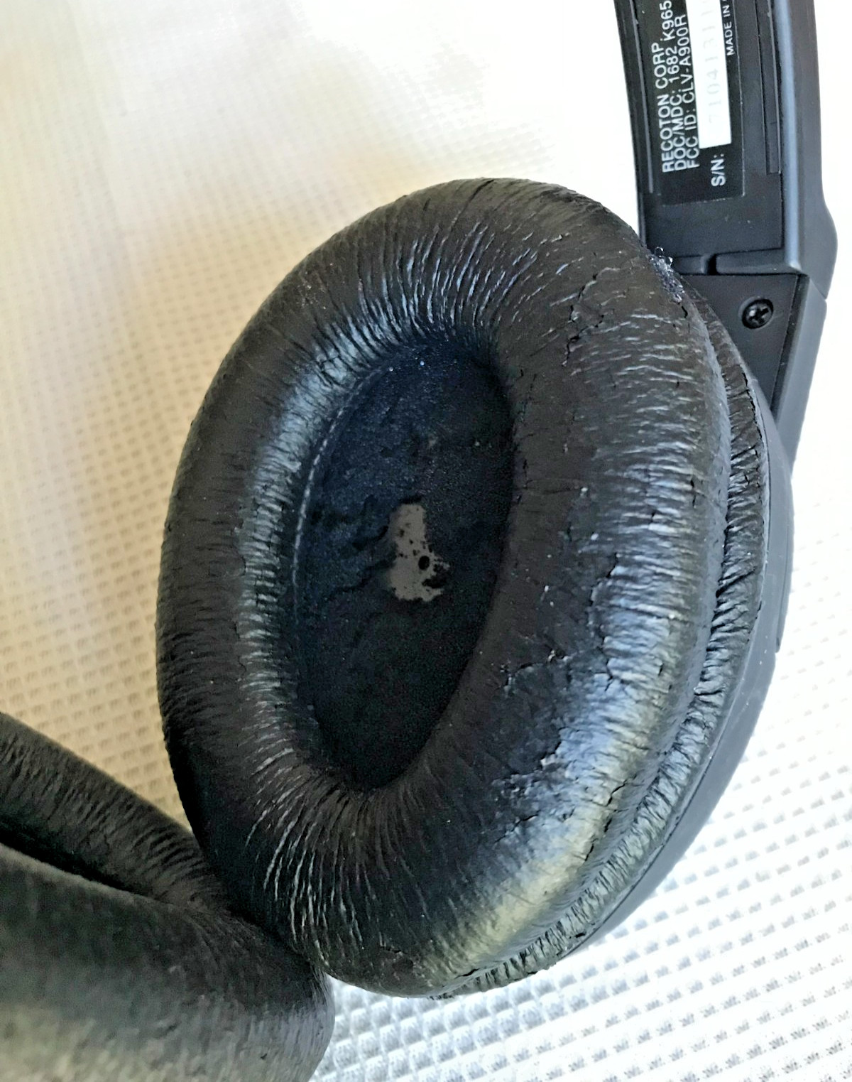 Set of three earphones: Labtec MP350, Recton & Sony, NOT tested & May Not Work