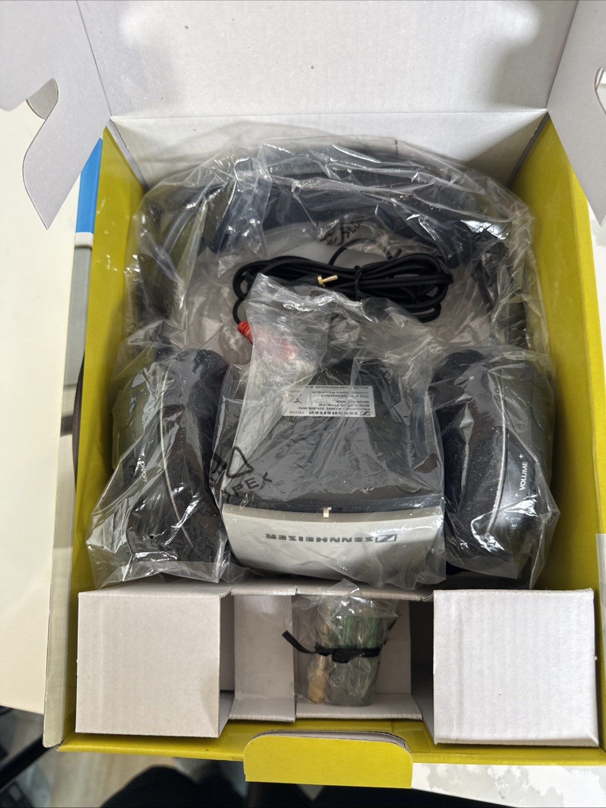 Sennheiser RS 120 Wireless RF TV Headphones 330ft Range OpenBox~ Excellent*J