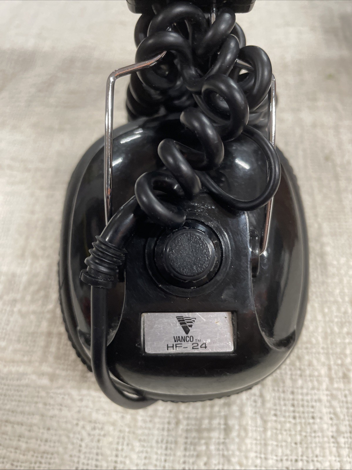Vanco HF-24 Black Deluxe Stereo Headset Coiled Cord Padded Ear Cup