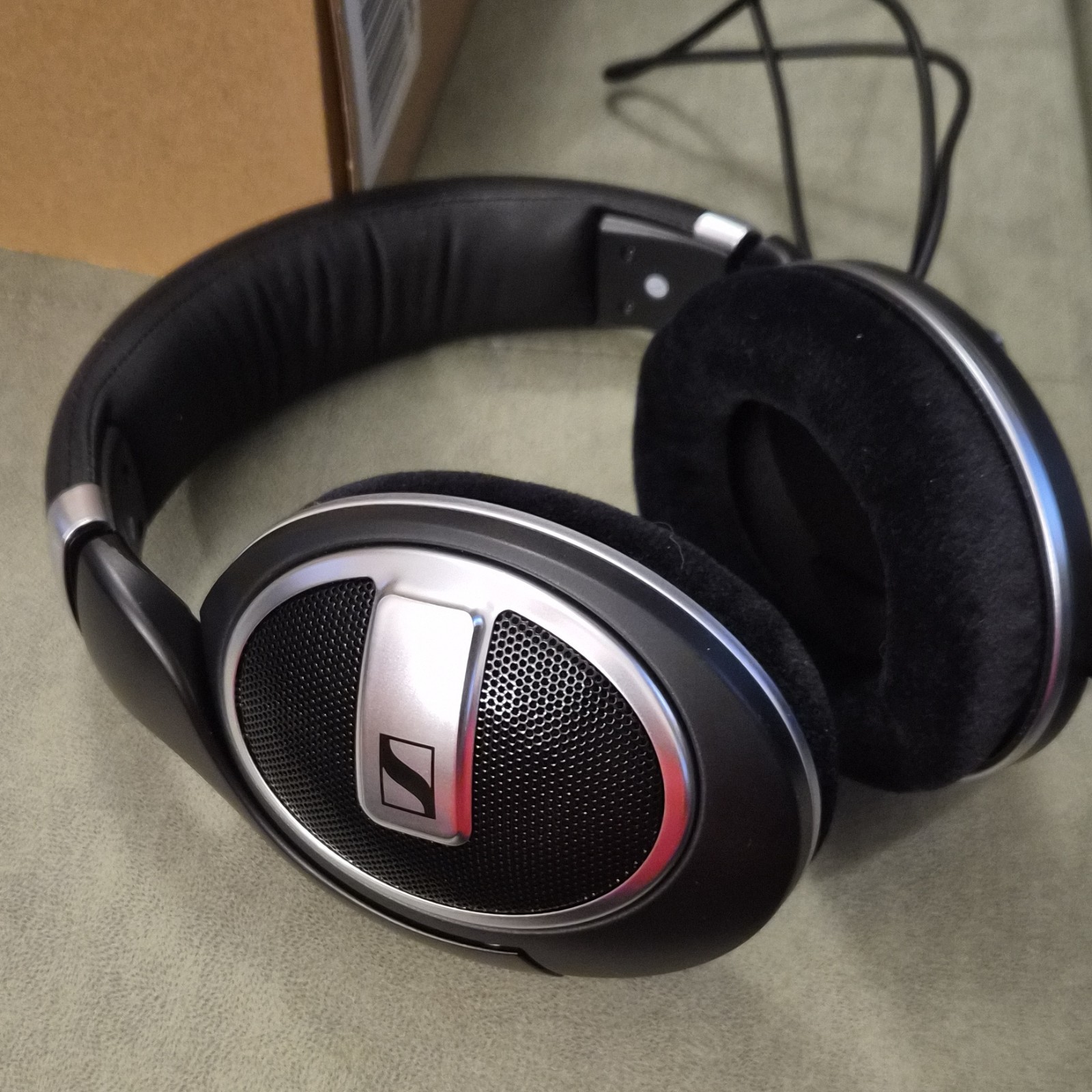Sennheiser HD 599SE Headphones Black Silver Wired Adjustable Headband Over-Ear