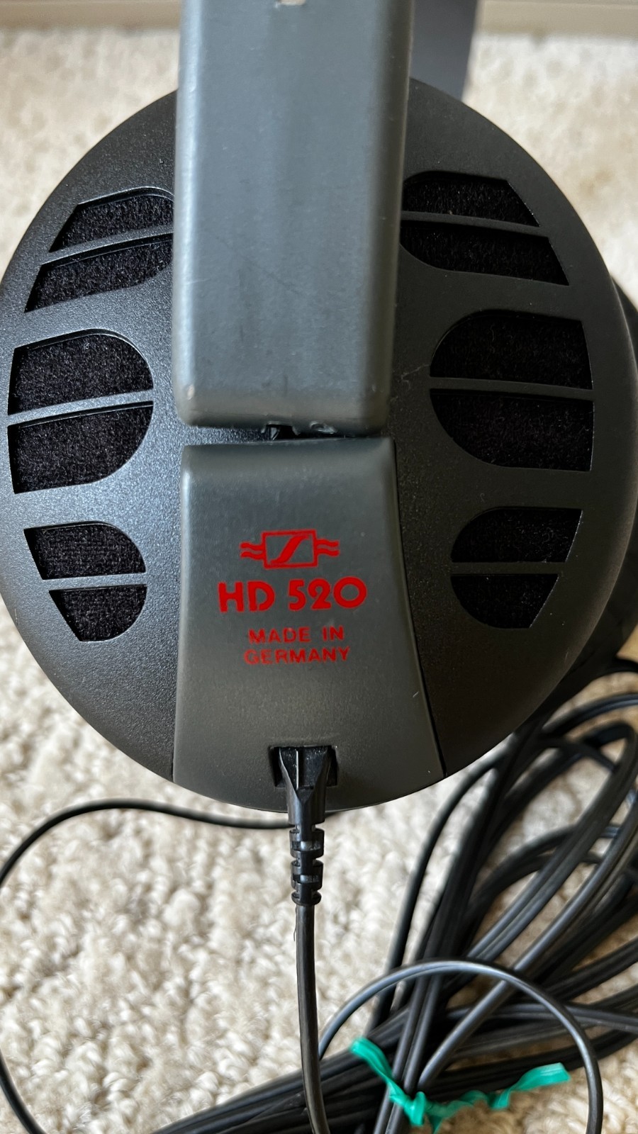 Sennheiser HD 520 headphones