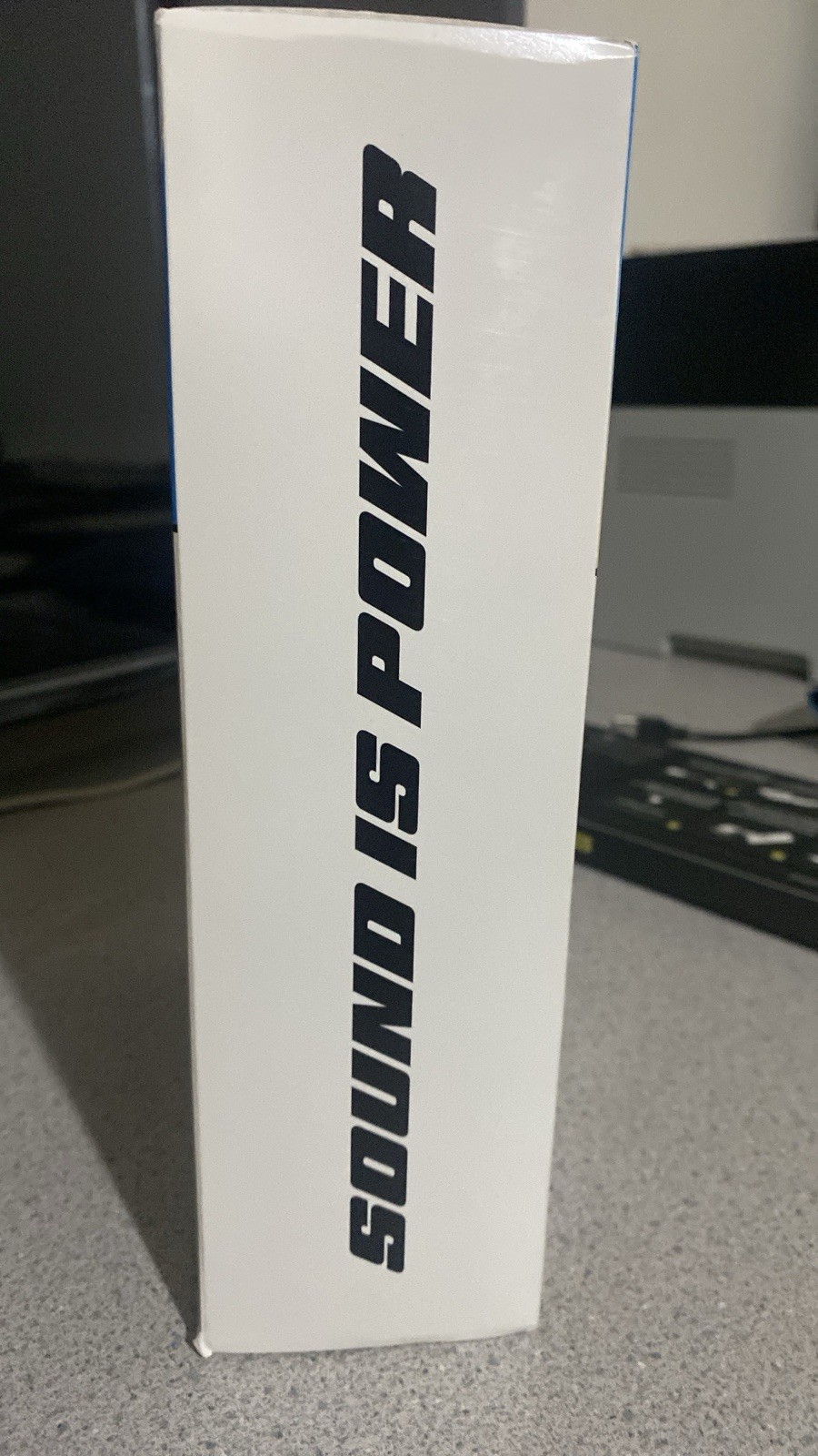 NEW Bose – QuietComfort Ultra Wireless Noise Canceling Over-the-Ear -White Smoke