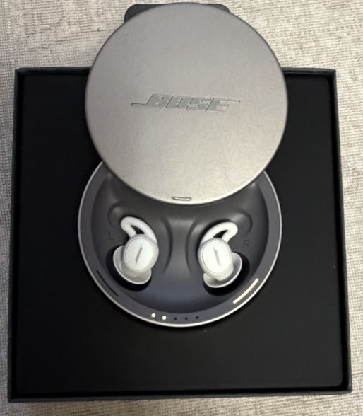 Bose Sleepbuds II Wireless In-Ear Earbuds Noise-Masking Headphones White