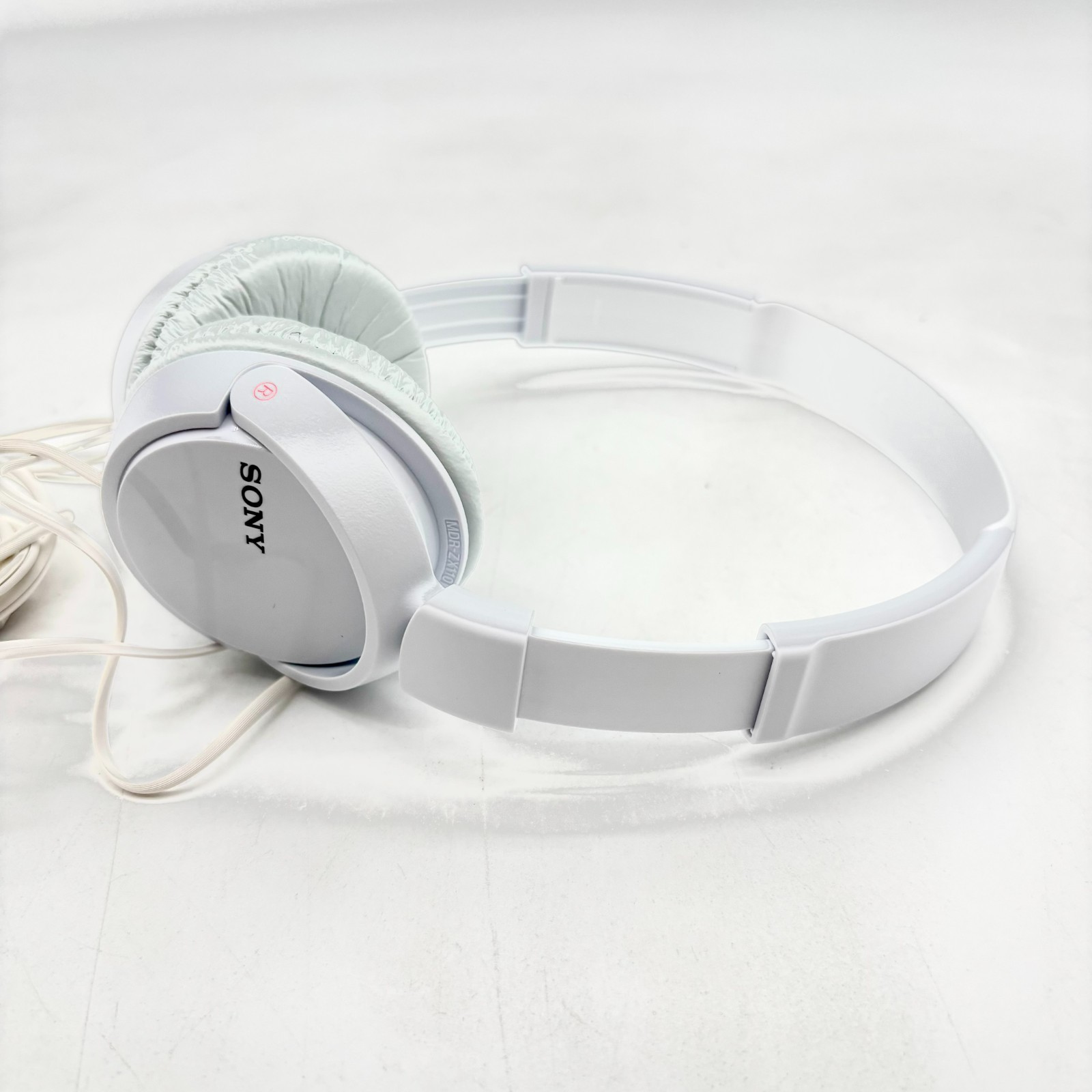 Sony Wired On The Ear Stereo Headphones Model MDR-ZX110 – White