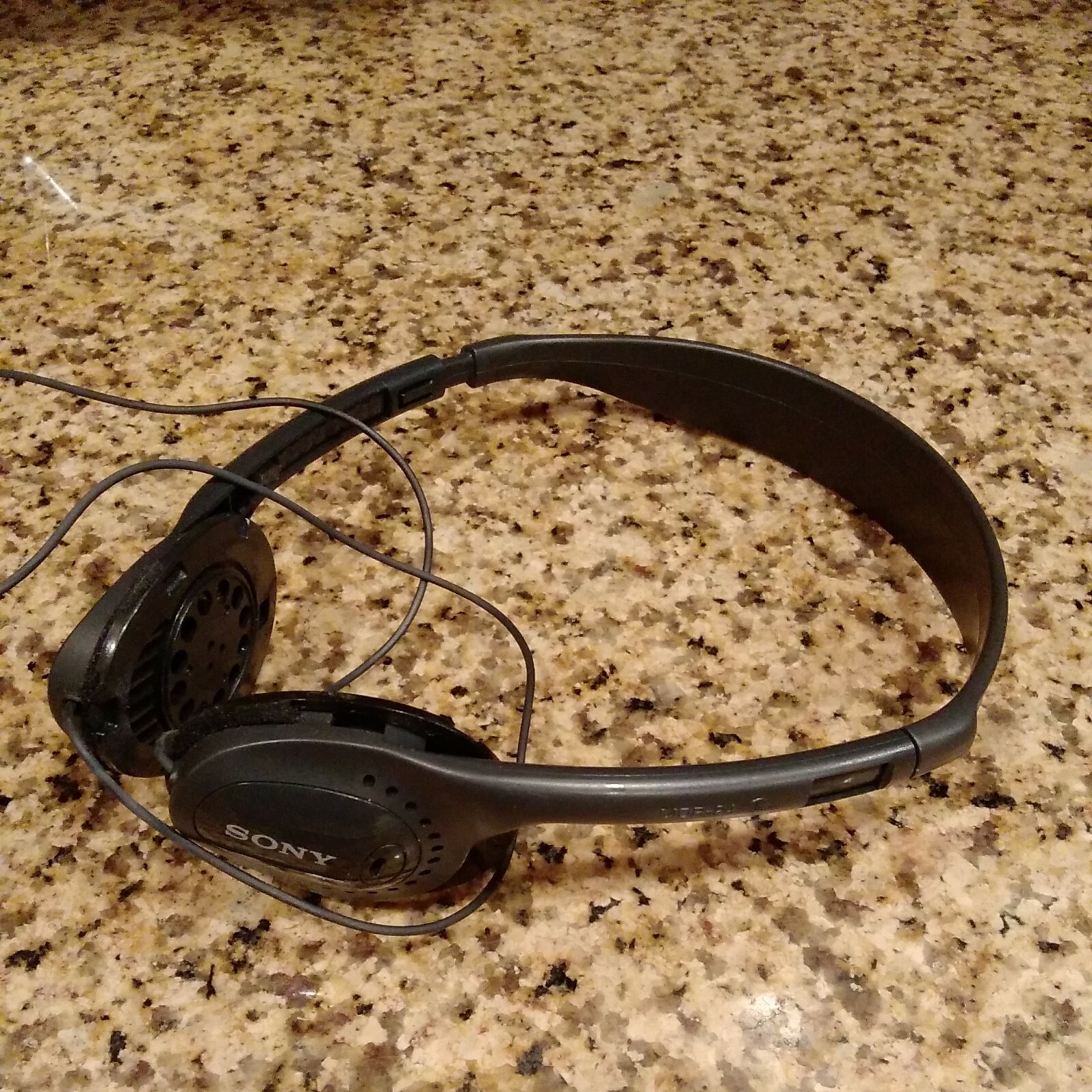Vintage Sony Walkman MDR-24 Adjustable Headphones: No Foam
