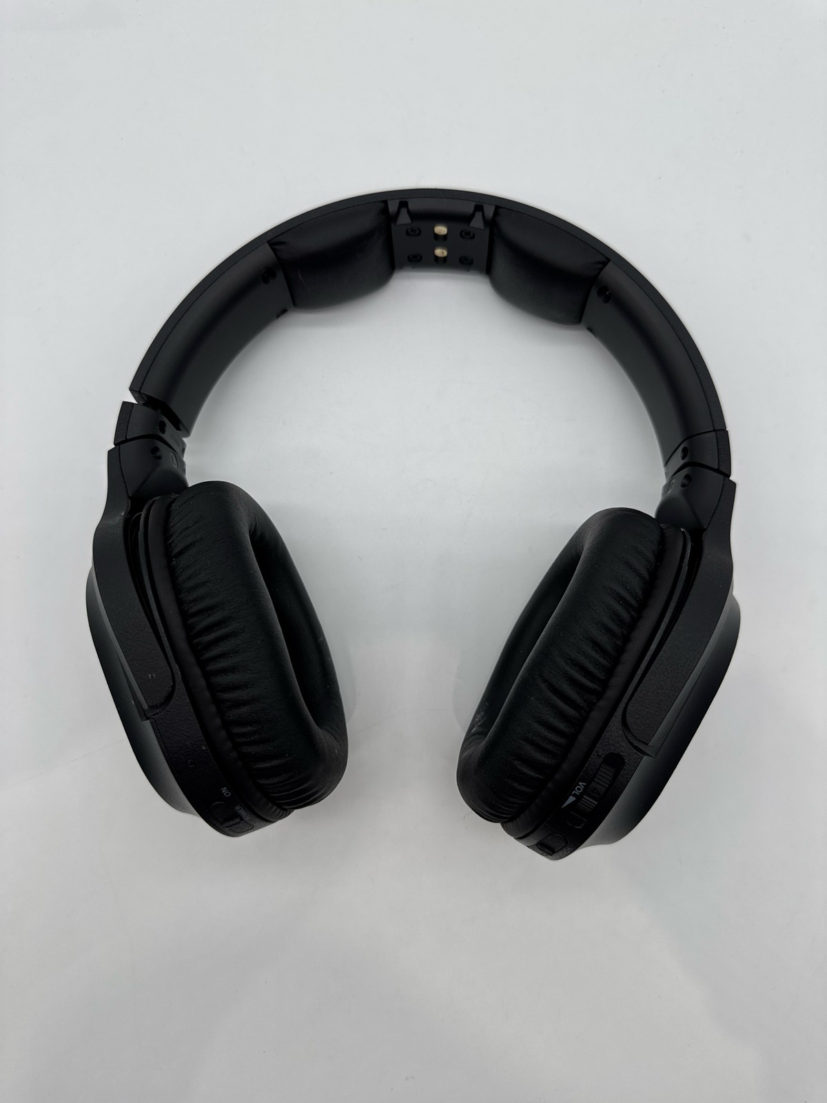 Sony WH-RF400 Wireless Over-Ear Home Theater Headphones 3.5 mm Jack – Black