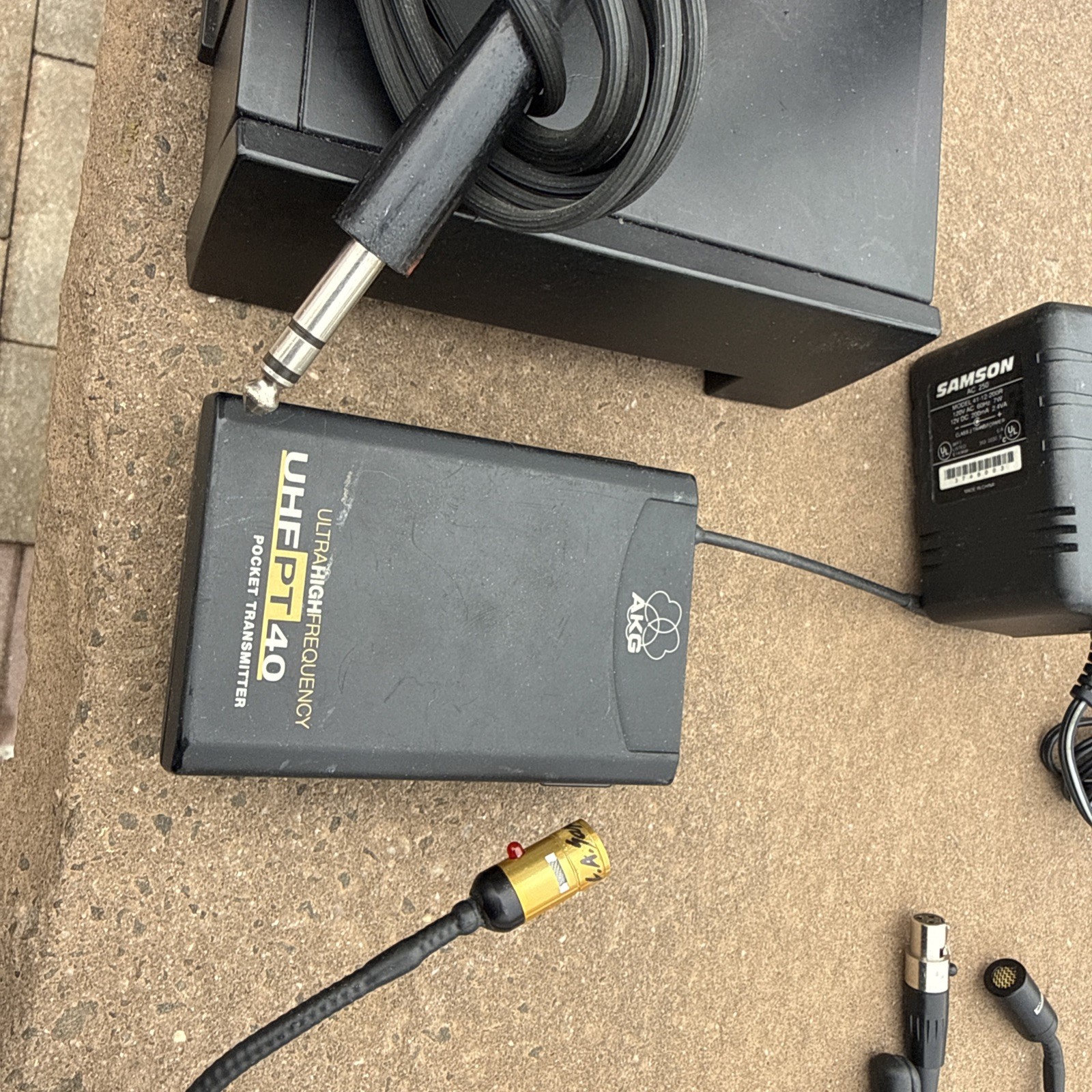 AKG K240 Studio Headphones UHF SR 40 Microphone Charger Transmitter Lot