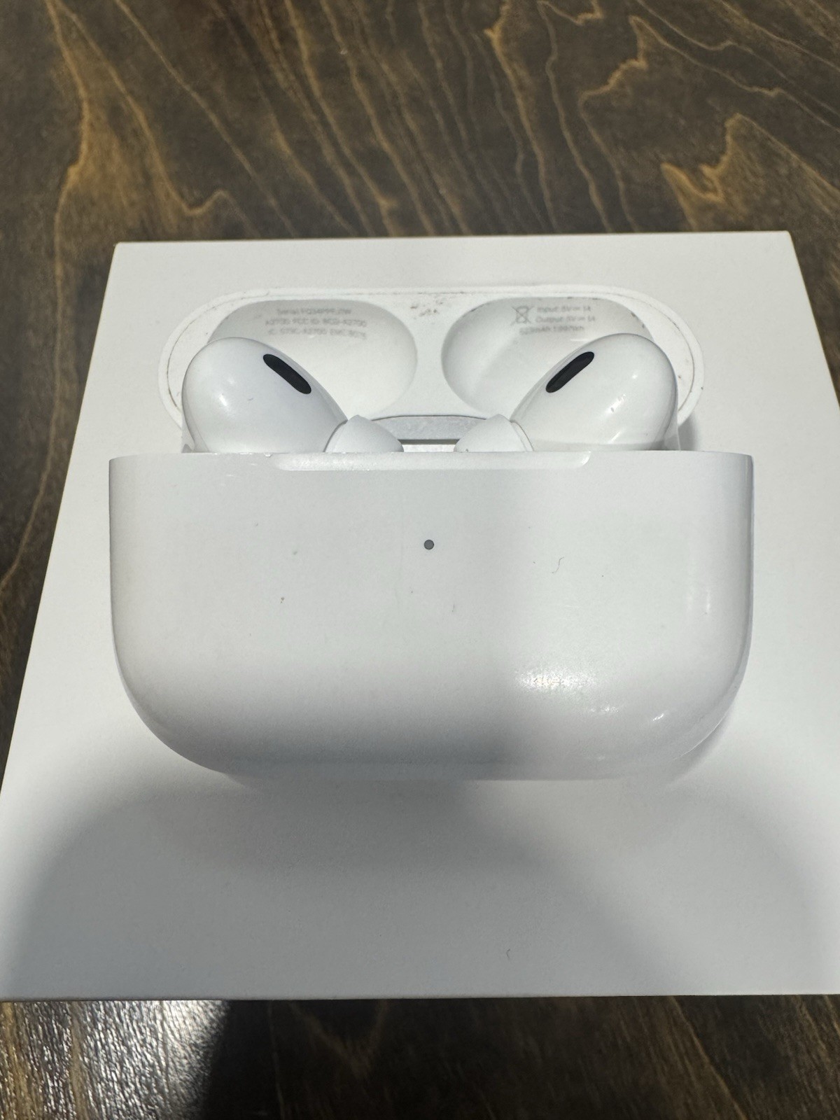 Apple AirPods Pro 2nd Gen White ANC Wireless Bluetooth Earbuds w/ MagSafe Case