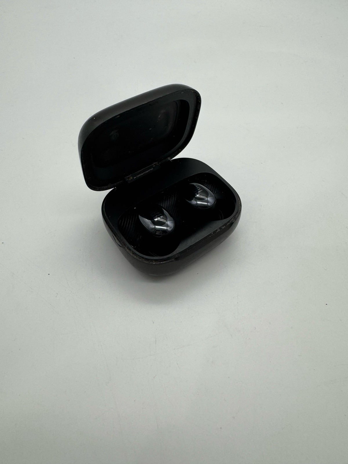 (BROKEN) JBL Live Buds 3 True Wireless Earbuds Noise Cancelling IP55 Black (2)