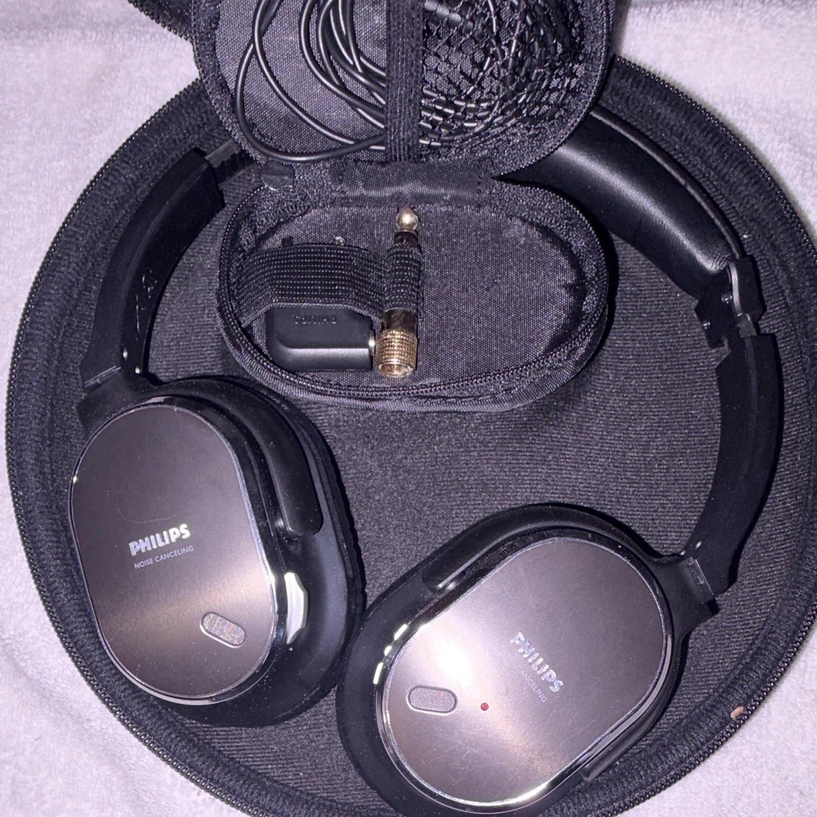 Philips SHN9500 Noise Cancelling Over-Ear Headphones 3.5mm Black/Gray Case