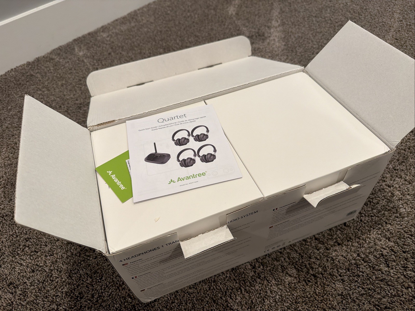Avantree Quartet – Wireless Group Listening Headphones Transmitter for TV
