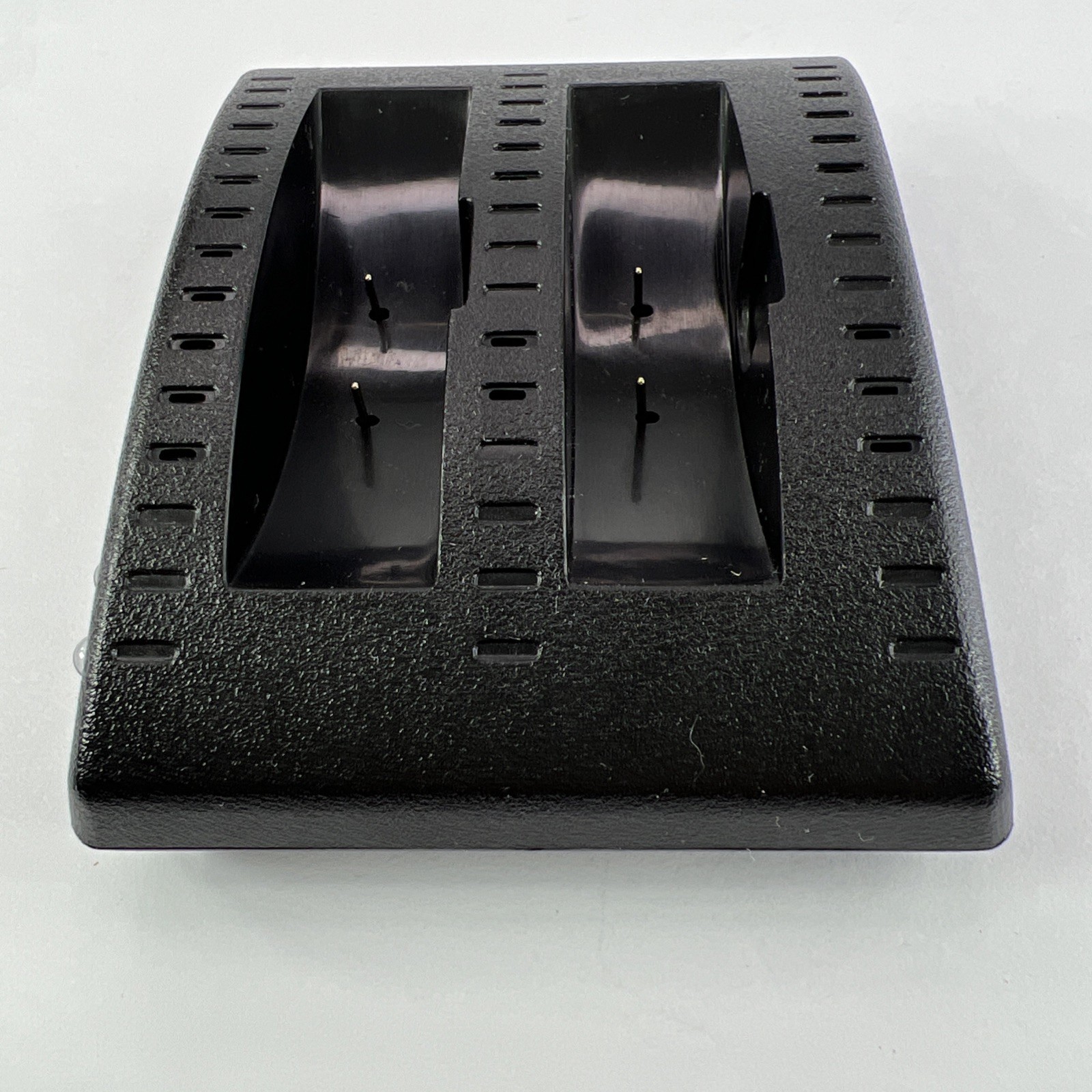 TV Ears 5.0 Analog Wireless Voice Clarifying Headset System 11641 NEEDS BATTERY