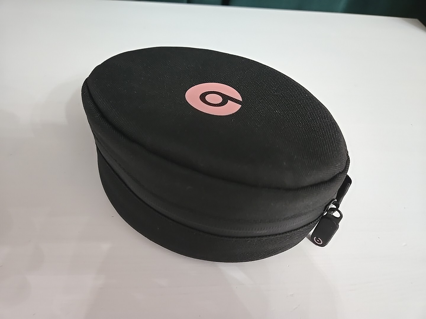 Genuine Beats By Dr. Dre Solo HD Wireless Headphone Soft Carrying Case
