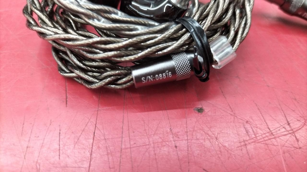 DUNU.TOP SOUND DAVINCI Earphones with Case and Ear Tips