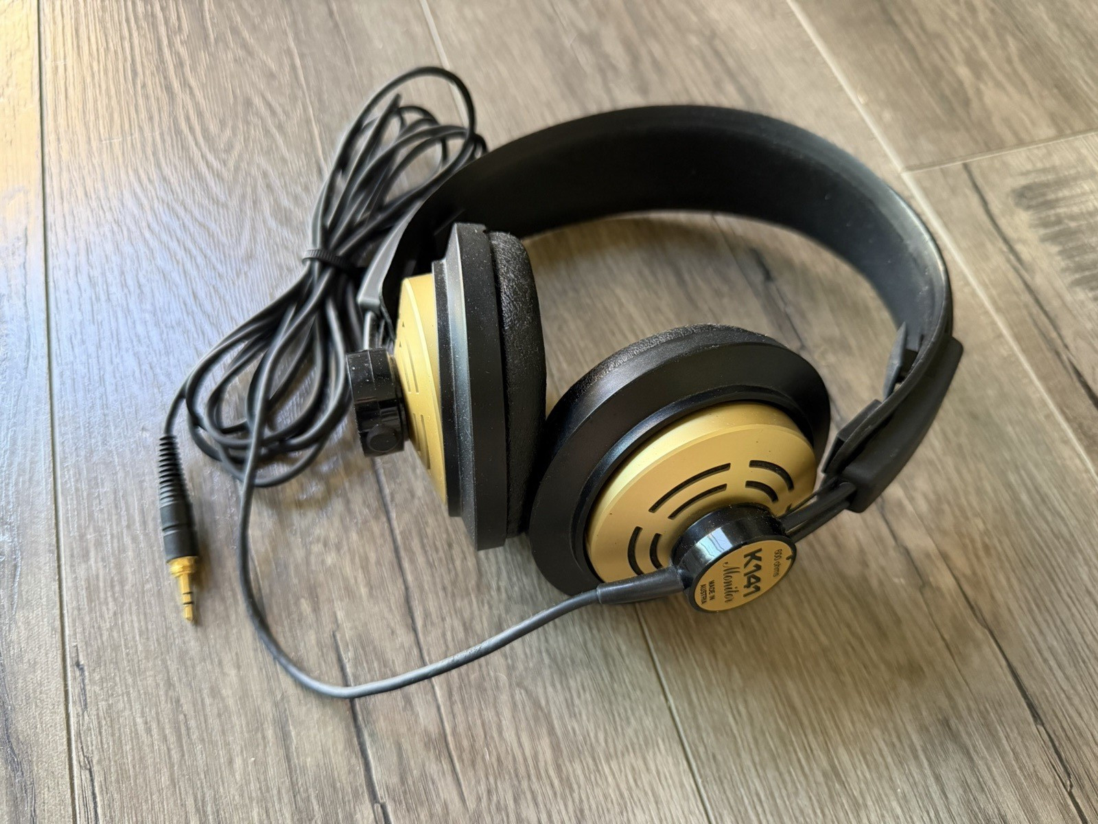 AKG Monitor K141 Headphones Made in Austria (Tested Work Great)
