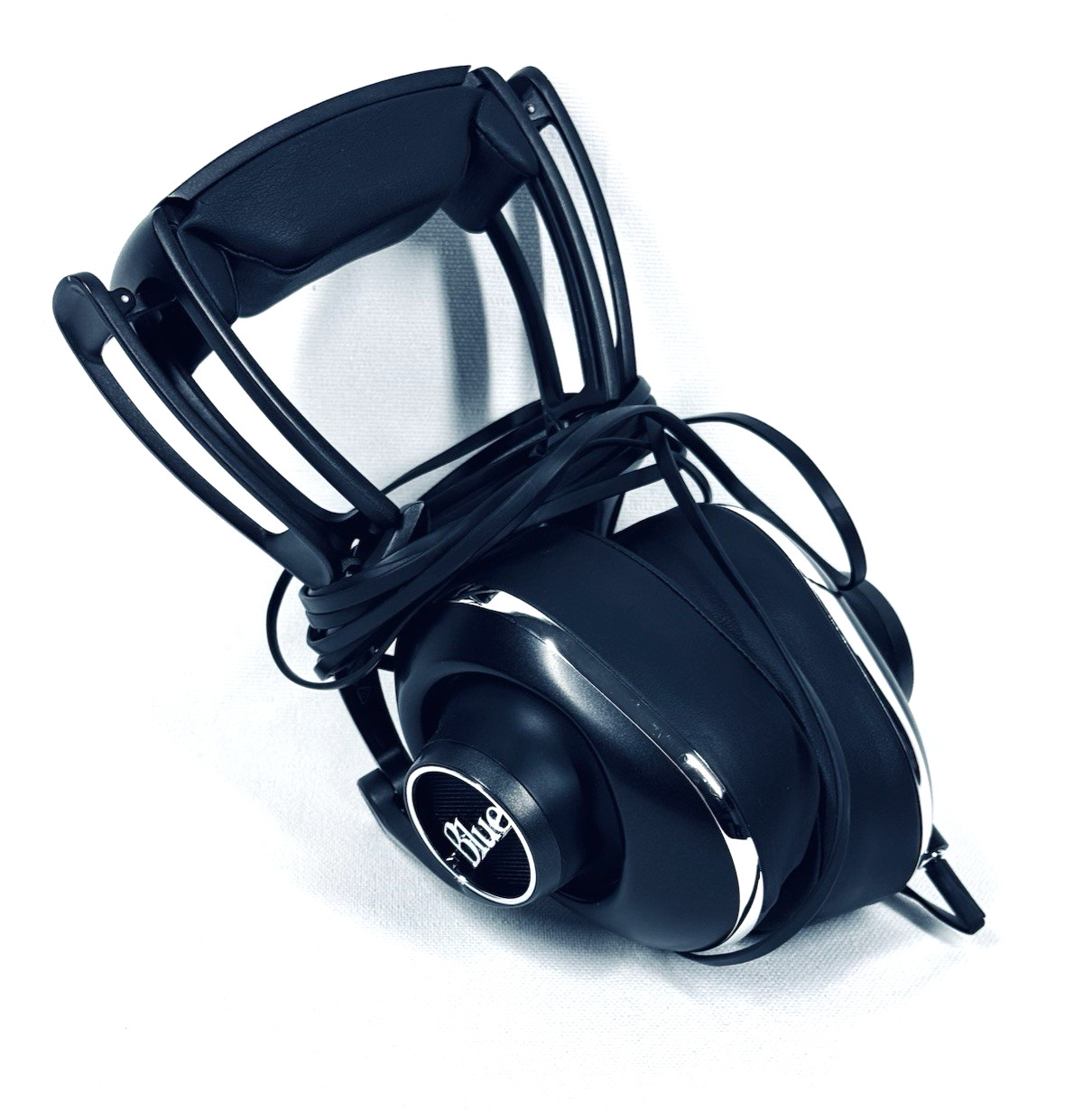 Blue Lola Over-Ear High-Fidelity Sealed Headphones Black Audio