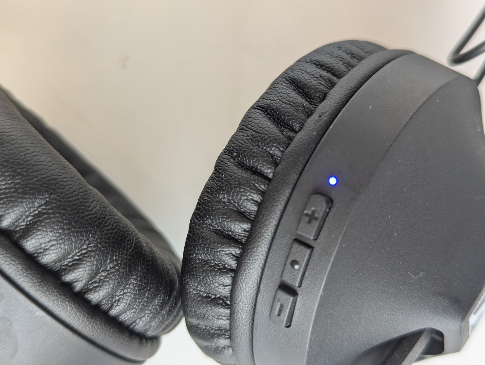 Sennheiser HD 250BT Wireless Headphones Over The Ear Black