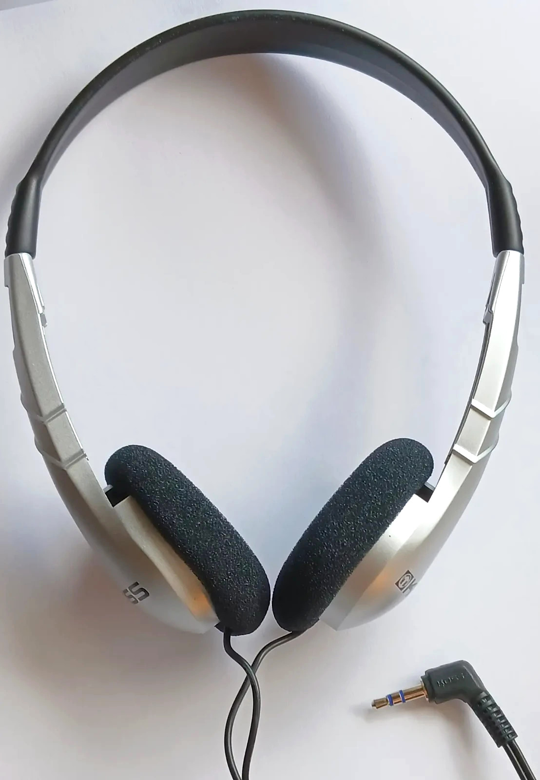 Koss UR5 Compact Stereo Padded Headphones with 1/8″ 3.5mm MiniJack Plug, New