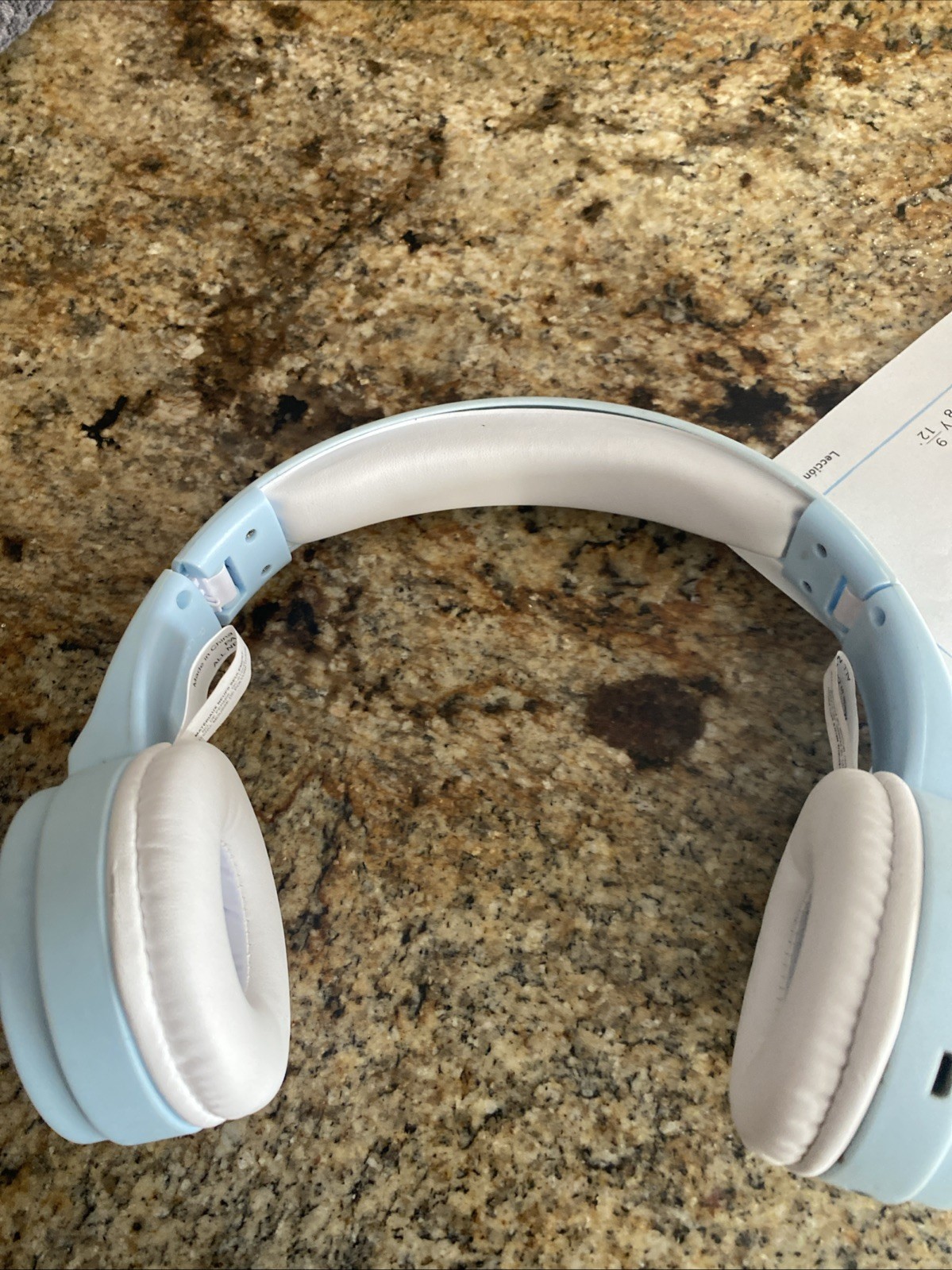 Headphone