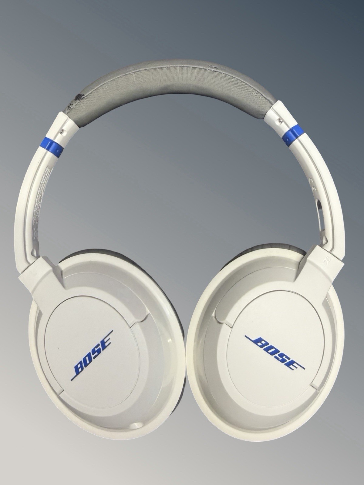 Bose SoundTrue Around-Ear AE Wired Headphones Headset White – Great Conditio