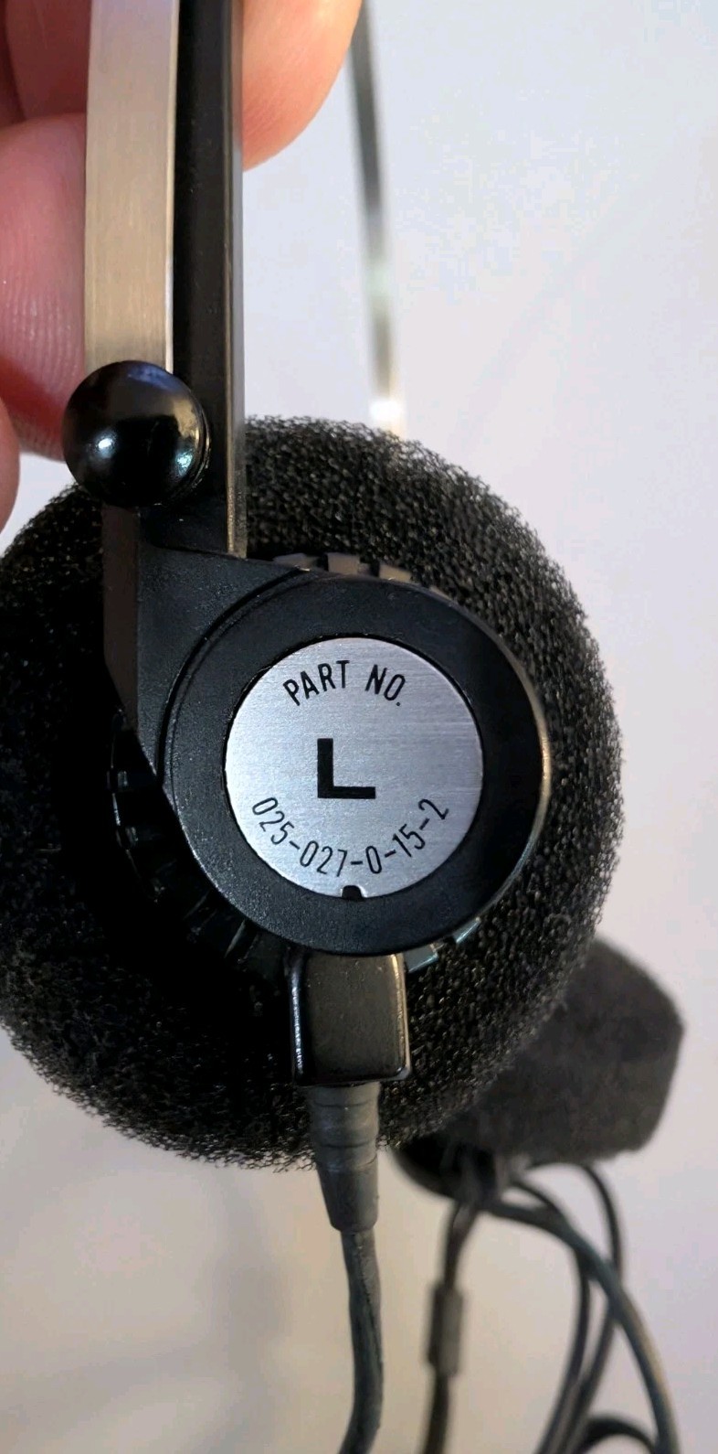 Vintage 1980s Retro Lightweight Stereo Headphones 3.5mm Walkman Steel Band