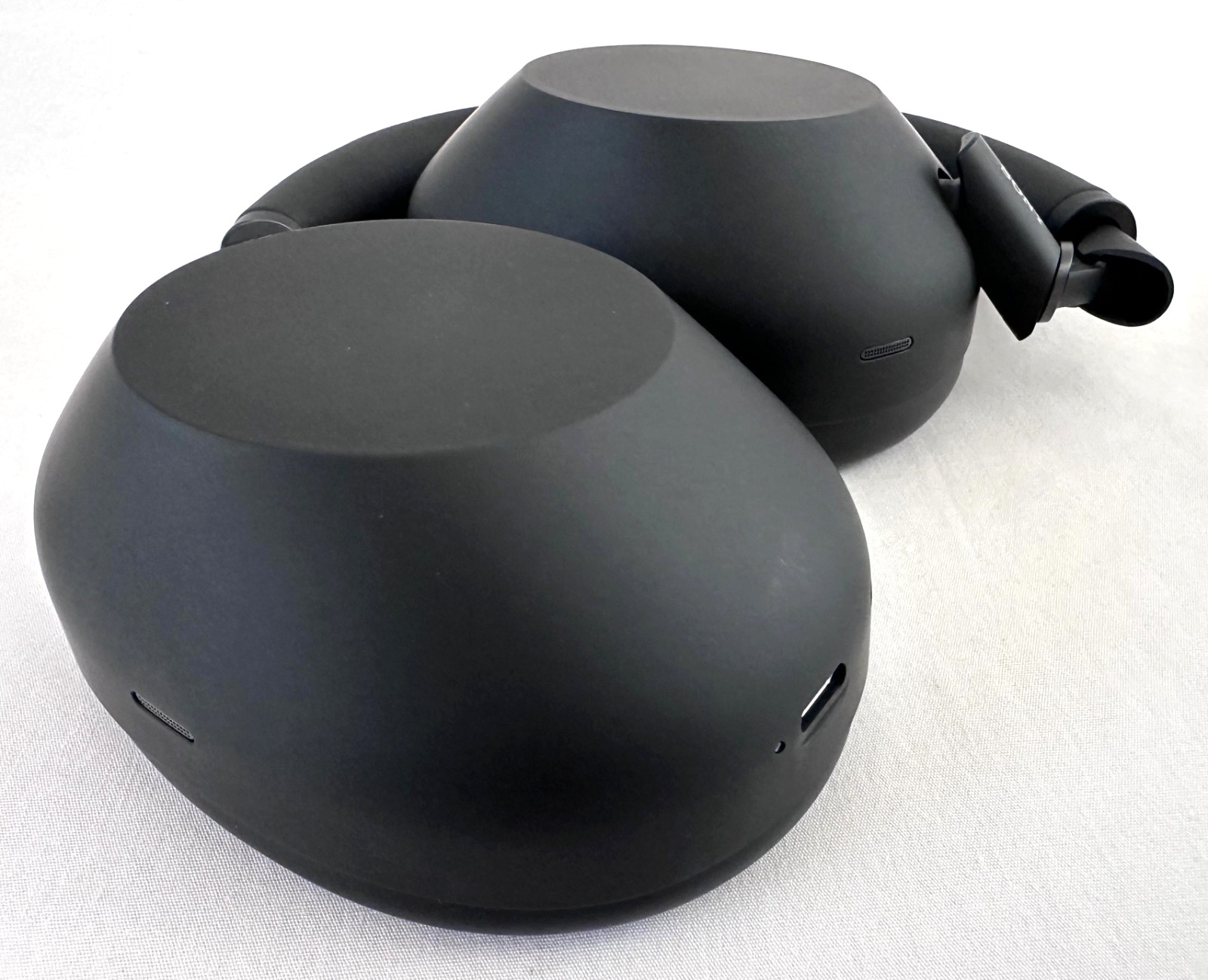 Sony WH-1000XM6 Wireless Noise Canceling Over-Ear Bluetooth Headphones Black 1