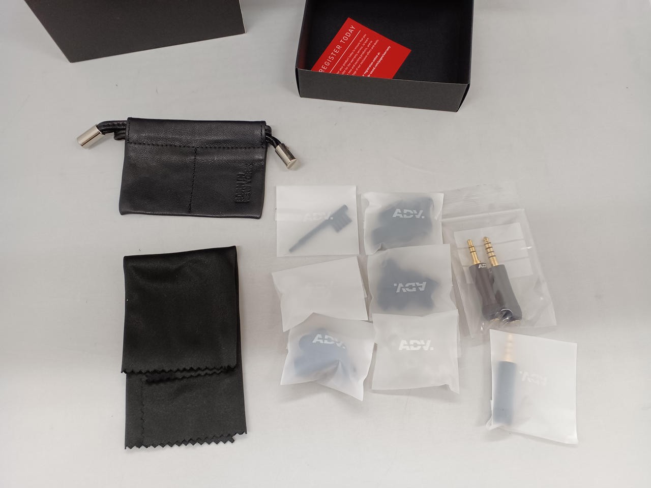 ADV ADV. TURBO Earphones with 10mm x 7mm Dynamic Drivers