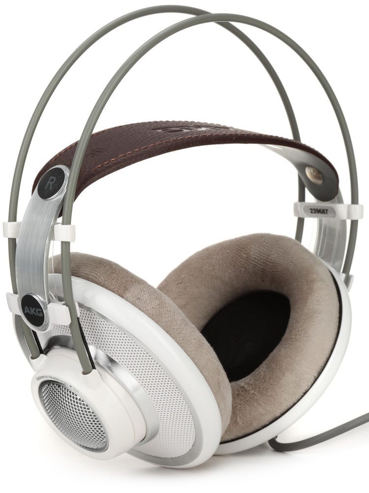 AKG K701 White Studio Open Air Type Headphones Clean and working