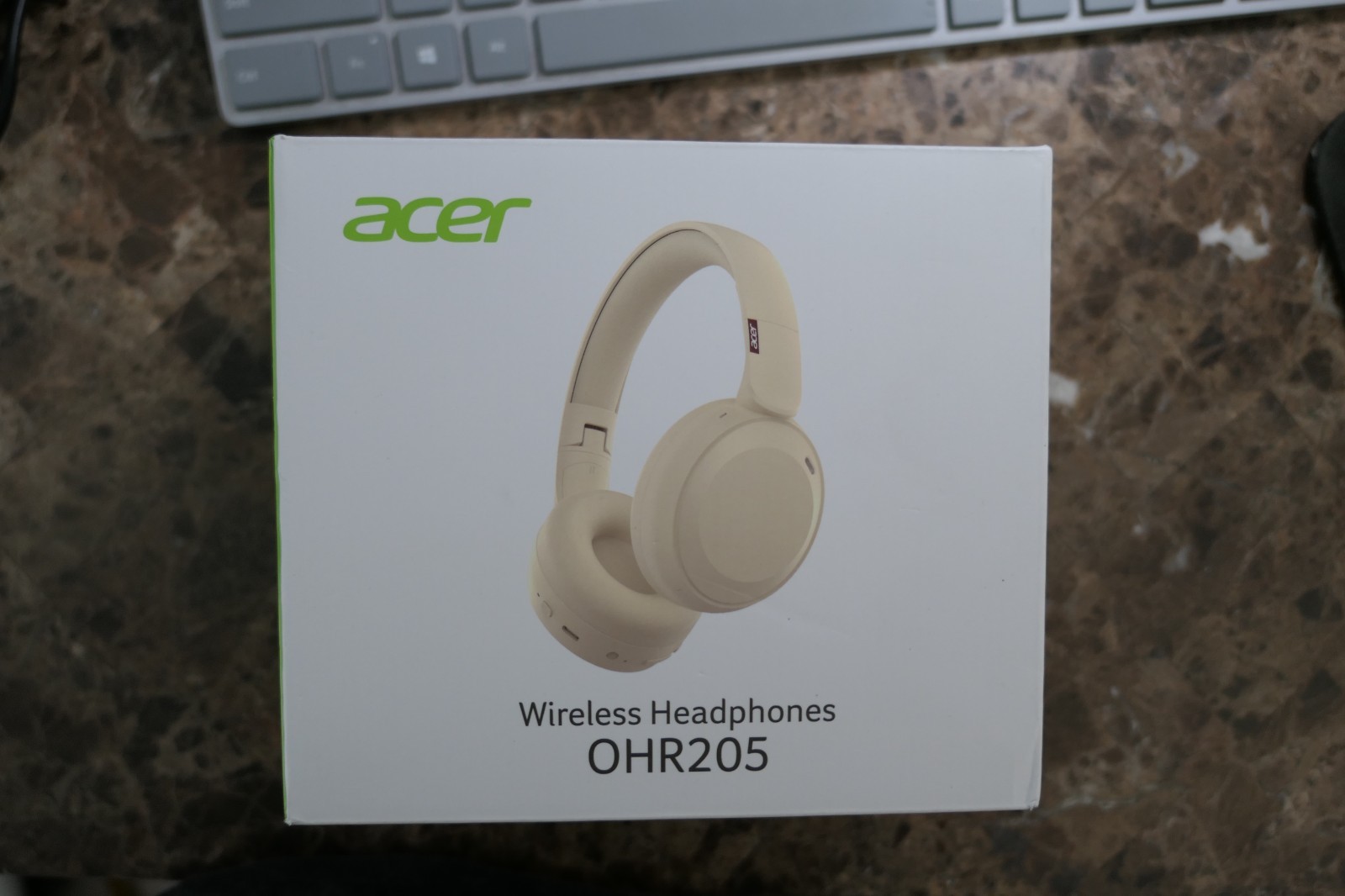 ACER Wireless Bluetooth Headphones, 70 Hours Playtime, Foldable Over-Ear OHR205