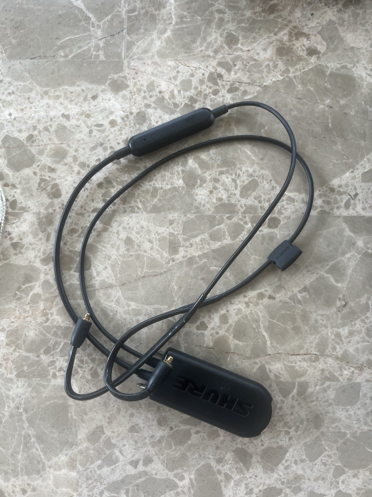 Shure SE535 PRO Professional Sound Isolating Earphones & RMCE-BT2 Bluetooth 5.0