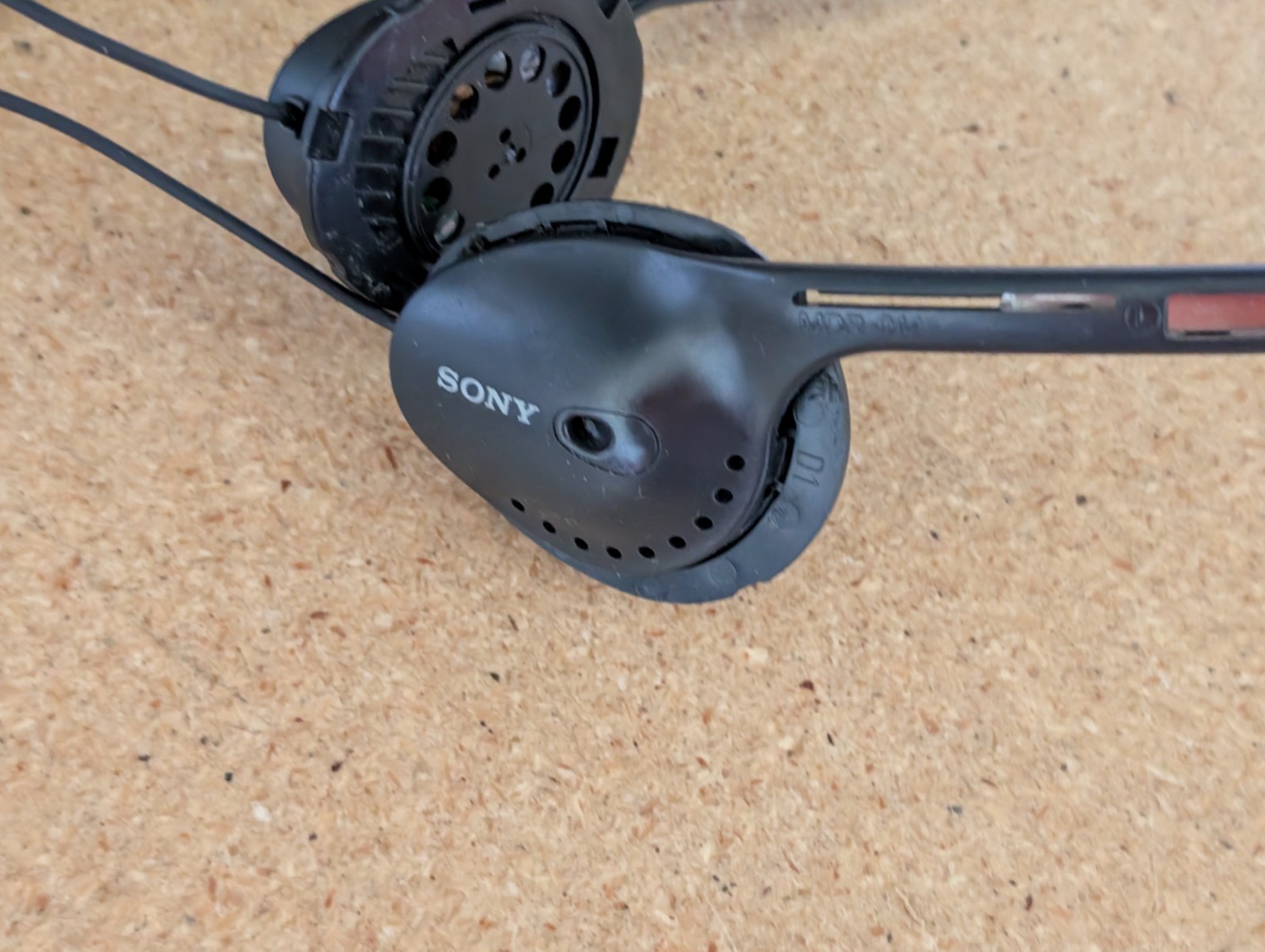Vtg Sony MDR-014 Stereo Headphones On-Ear Black for Radio CD Cassette NO PADS