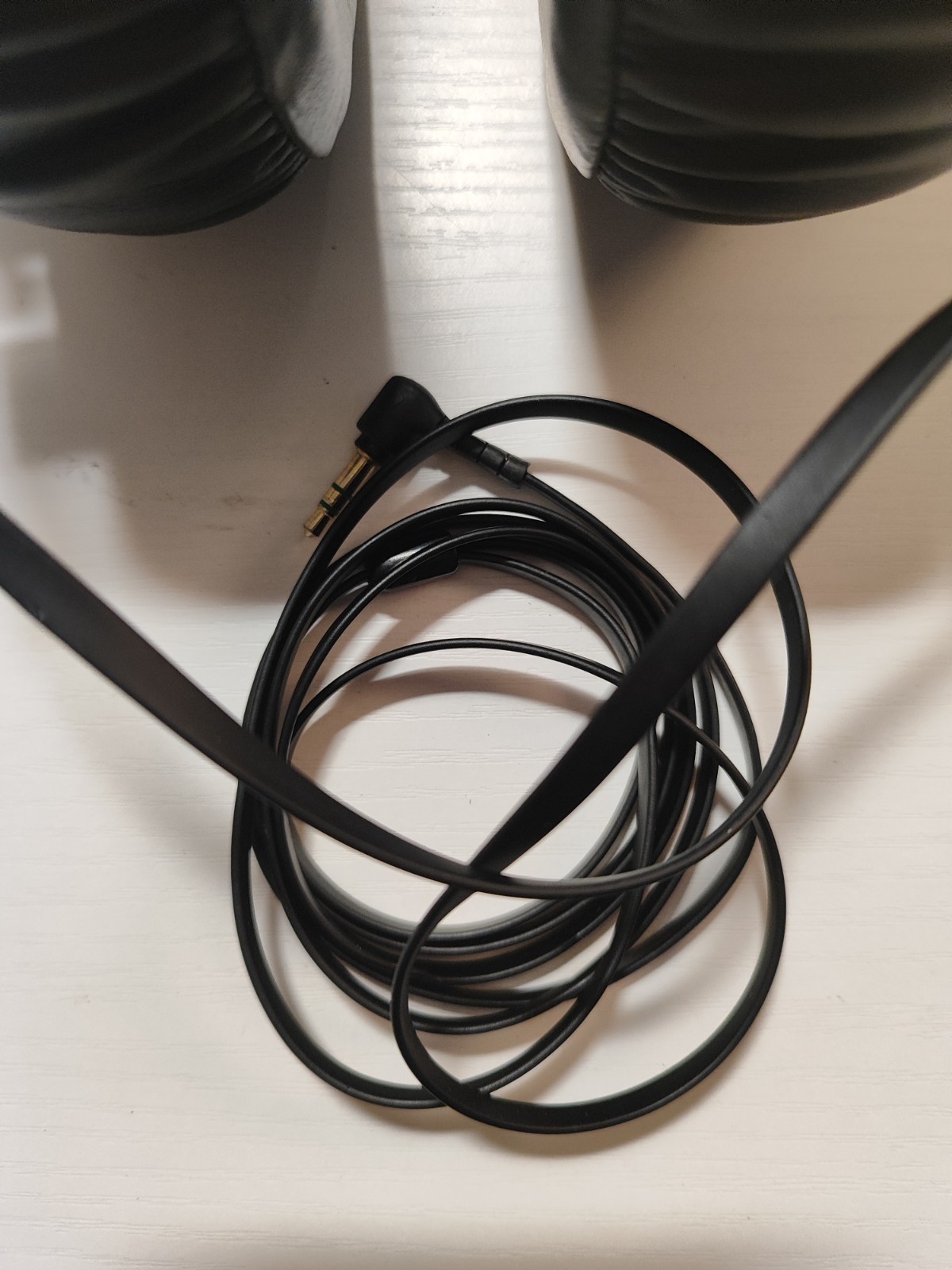 Sony MDR-XB700 Extra Bass Headphones In Good Condition With New Ear Pads