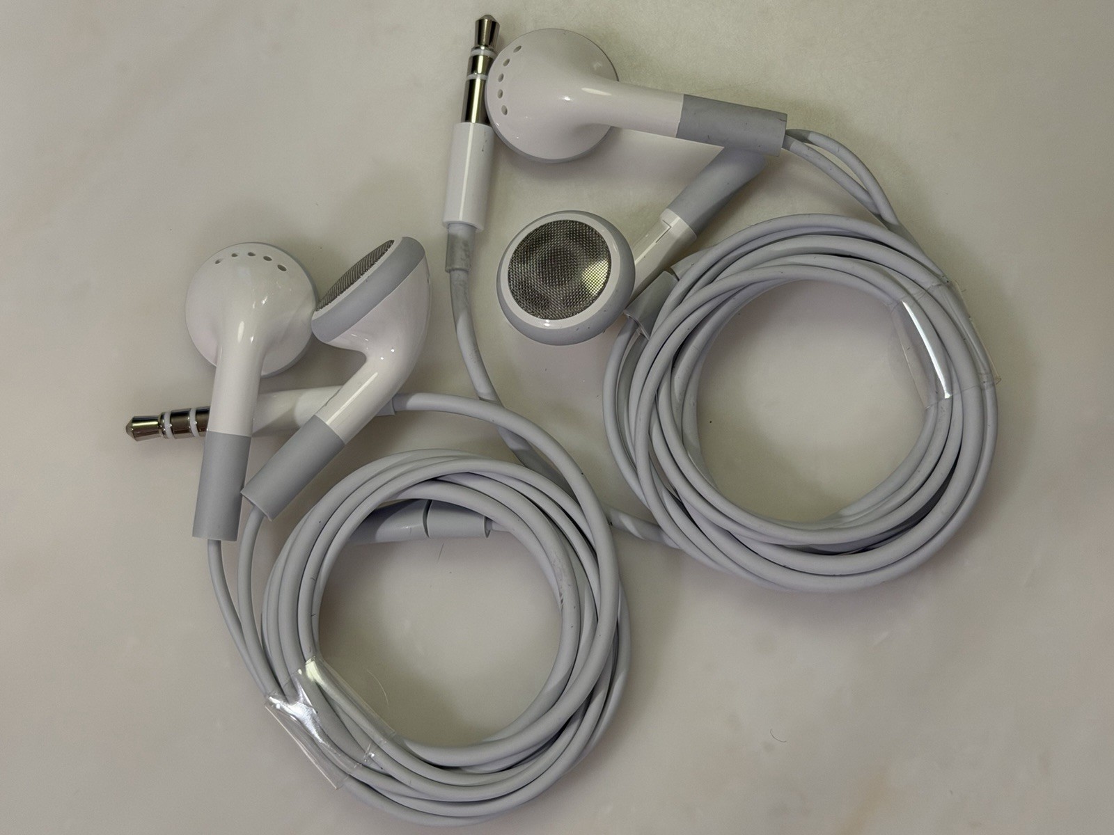 2X Authentic Apple Earpods iPod Touch 3.5mm (from iPod Shuffles 2013) NEW
