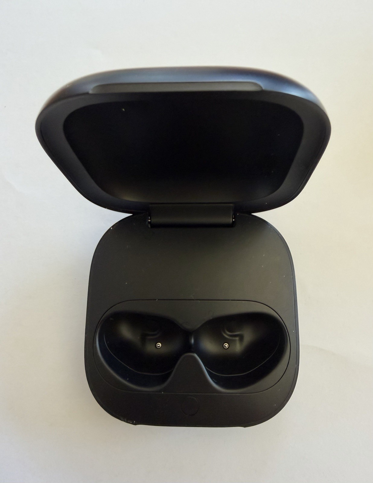 Genuine Beats by Dr. Dre Fit Pro Charging Case MK2F3LL/A Black