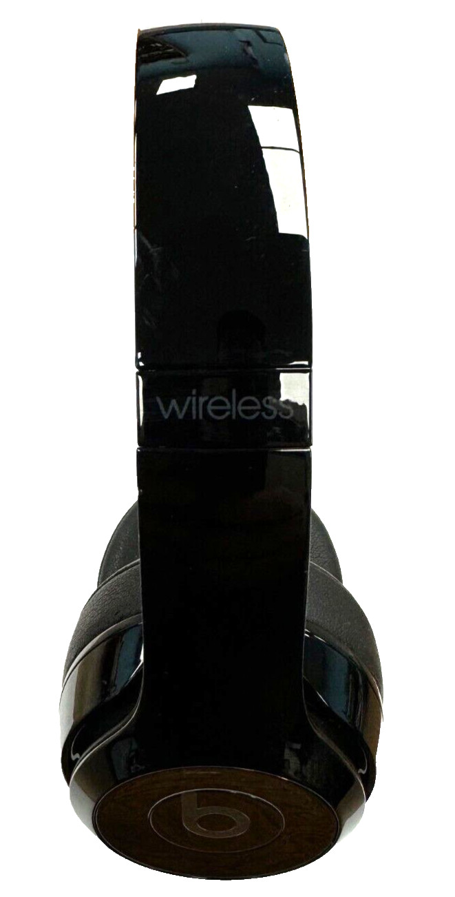 Beats by Dr. Dre Beats Solo3 Wireless On-Ear Headphones – Gloss Black A1796