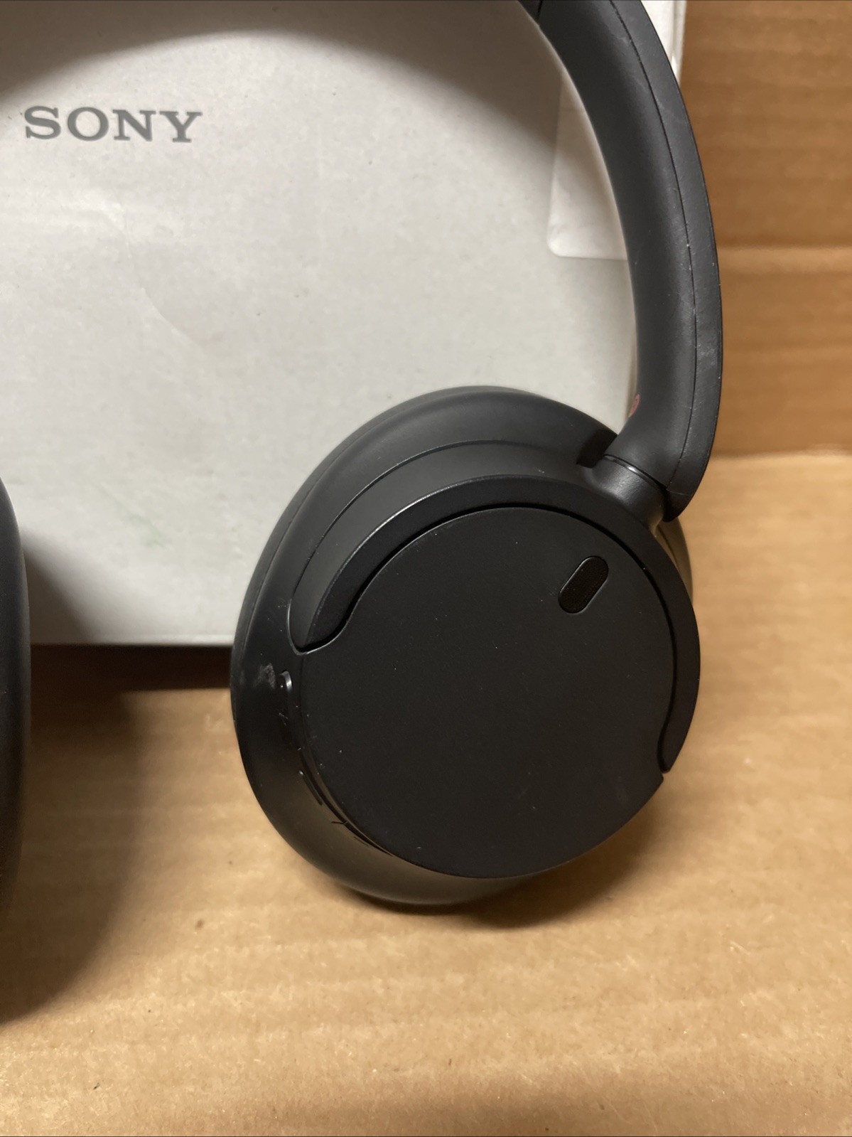 Sony WH-CH720N Noise Canceling Wireless Headphones **READ DESCRIPTION**