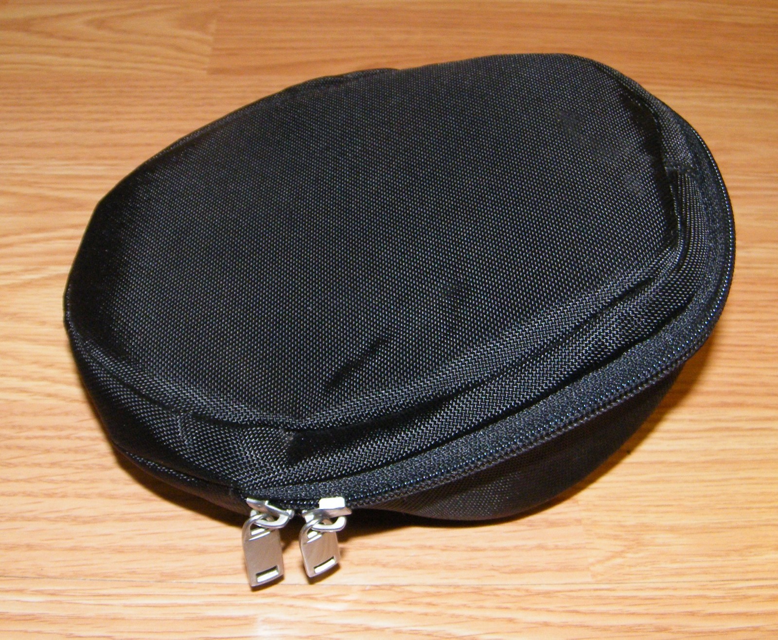 LOT of 3 Unbranded / Generic Black Wireless Stereo Headphones w/ Battery Covers