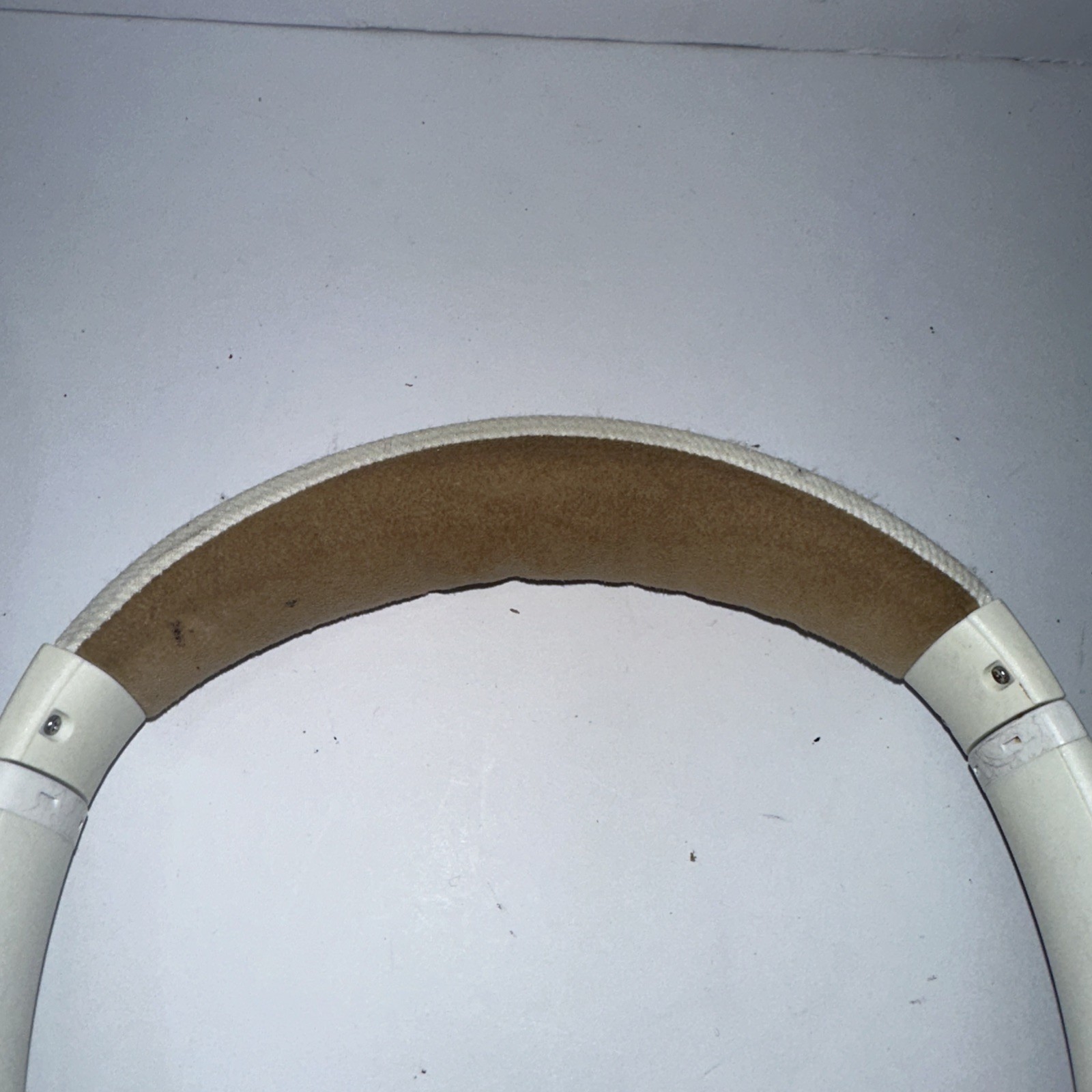 Bose QuietComfort QC25 White Noise Cancelling Tested Working (Needs pads)