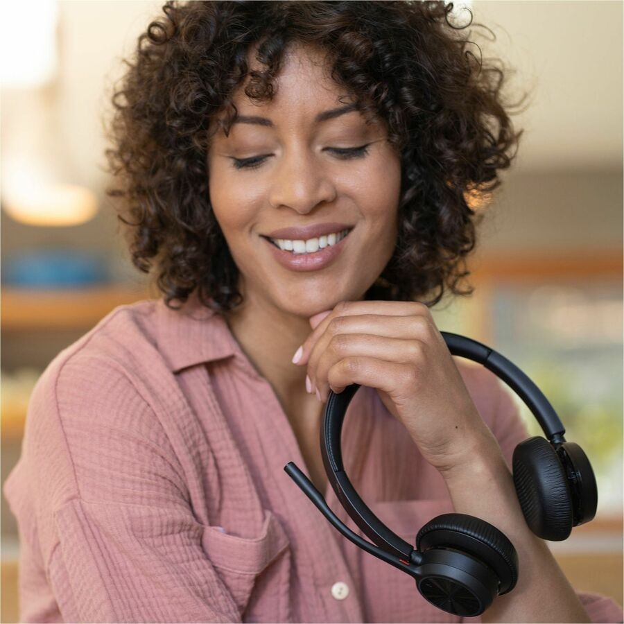 Poly Voyager 4320 UC Stereo USB-A Headset + BT700 USB-A Adapter + Charging Stand